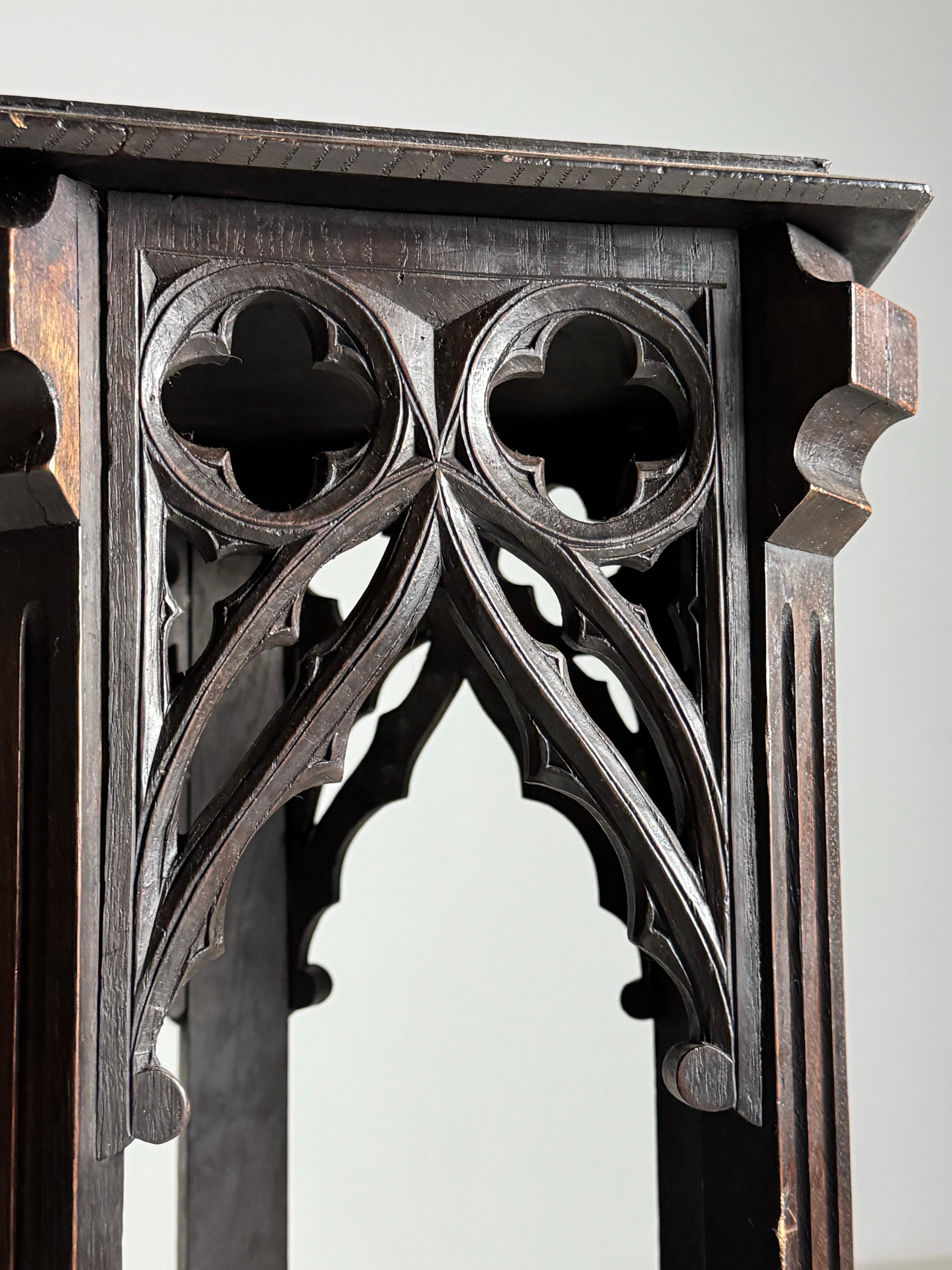Gothic Column French 19th Century For Sale 4