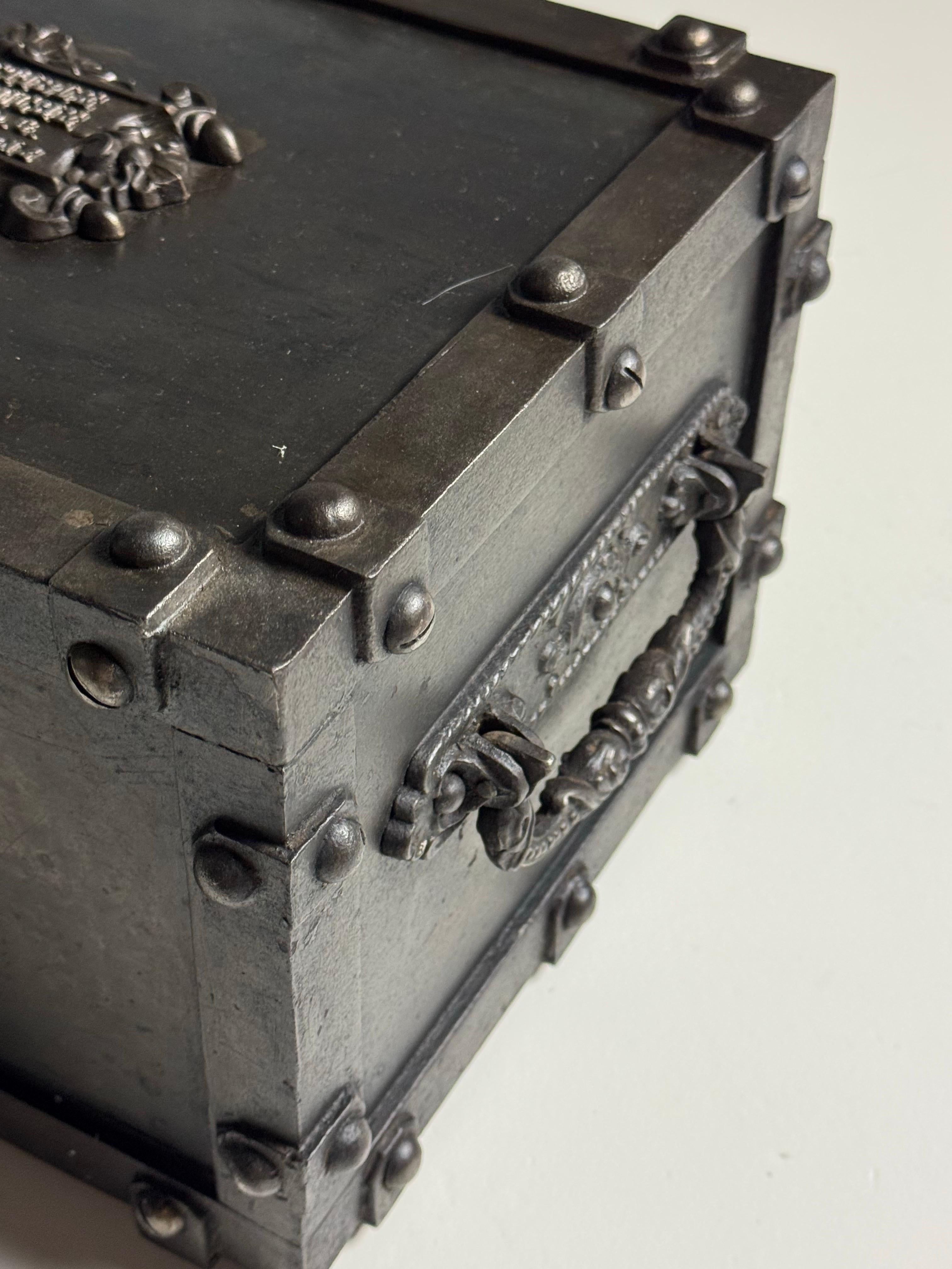 French 19th Century Bauche Safe For Sale 1