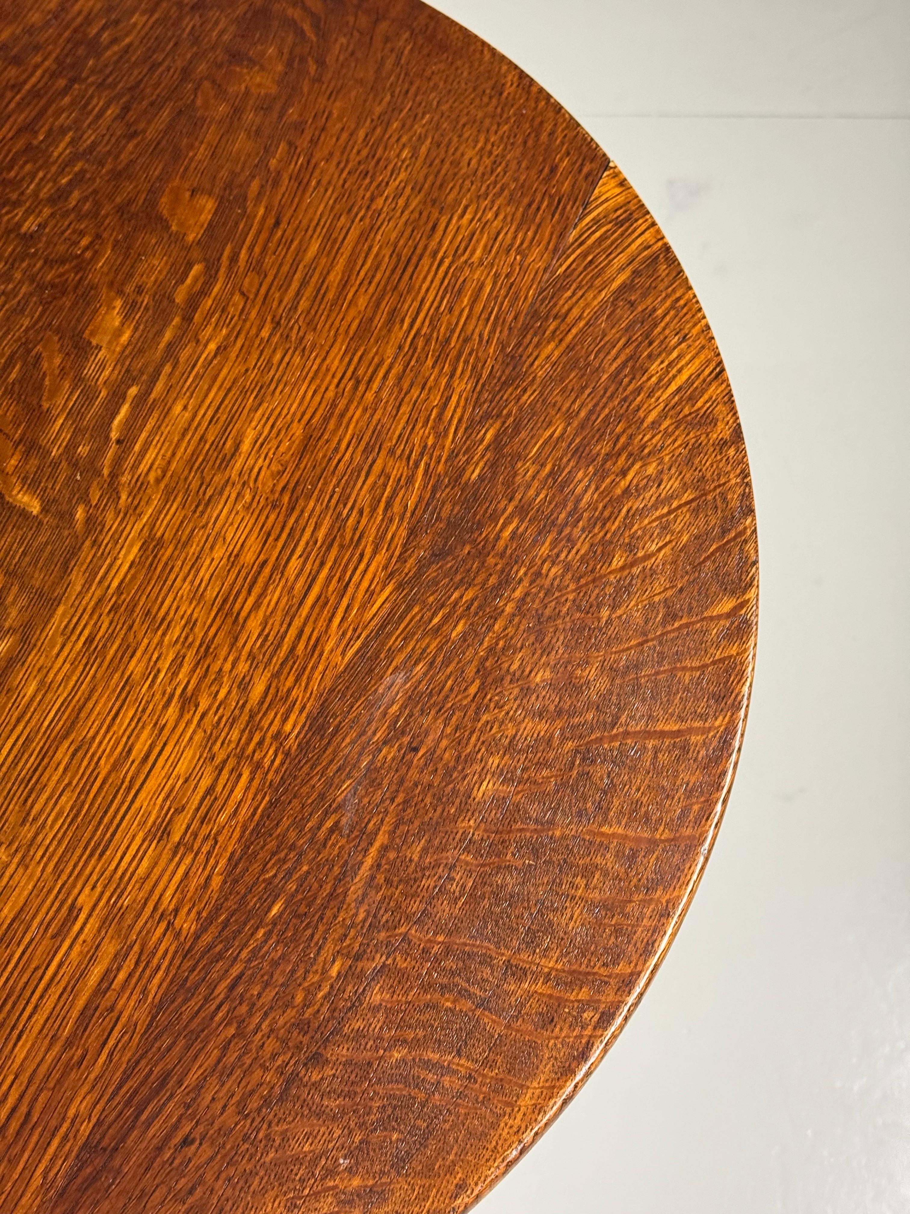 Early 20th Century English side table ca. 1900 For Sale