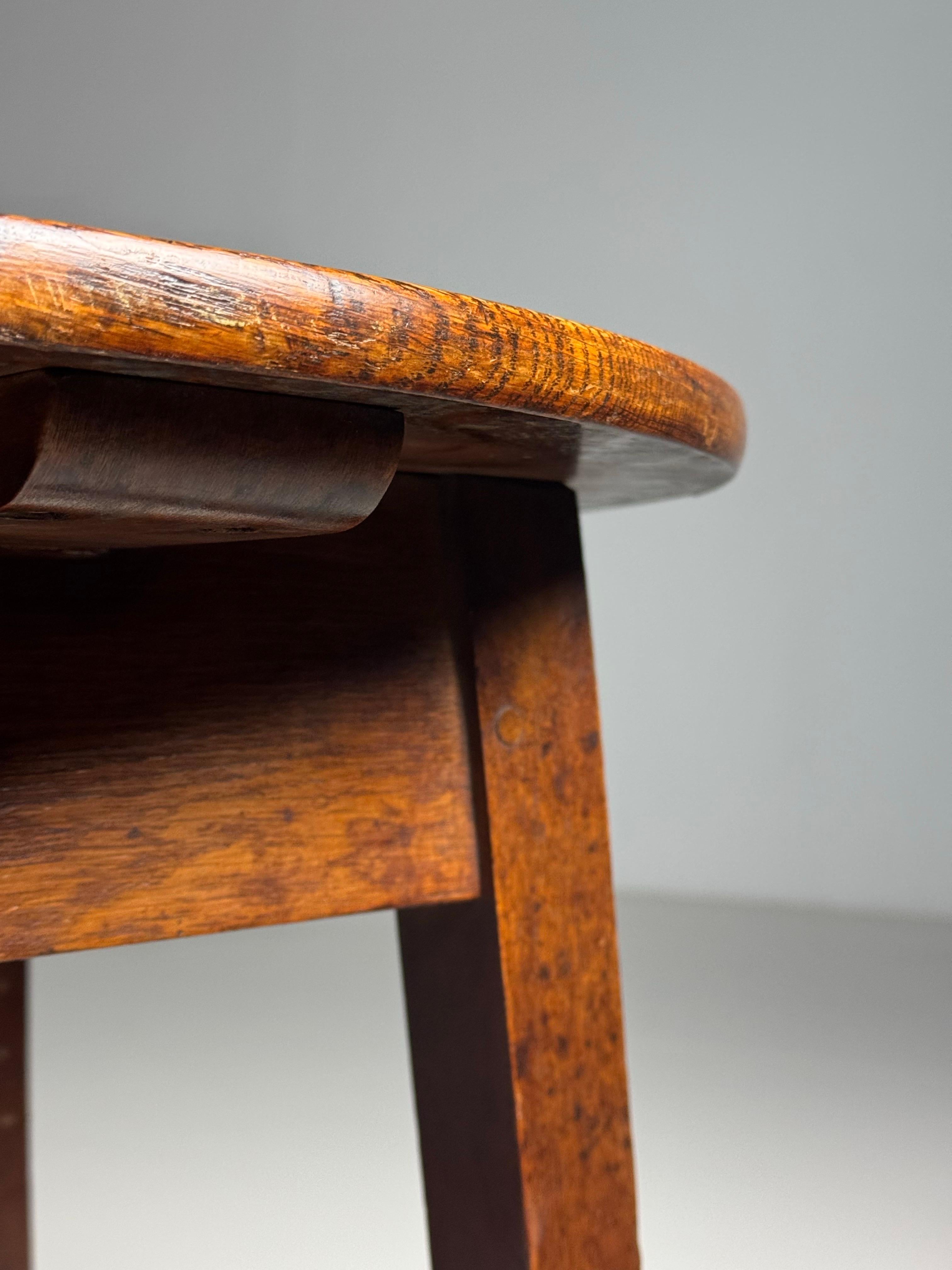 English side table ca. 1900 For Sale 2