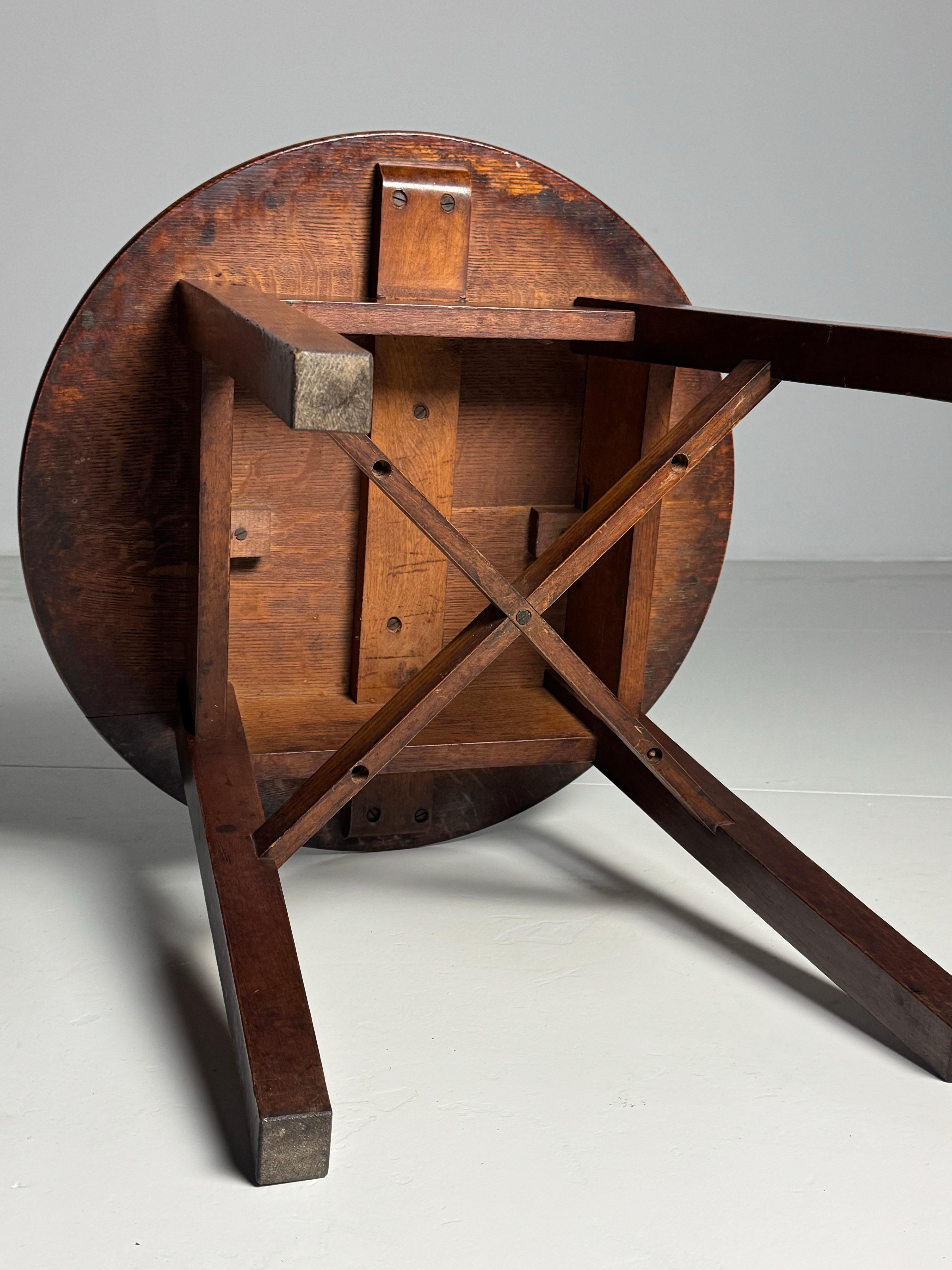 English side table ca. 1900 For Sale 3