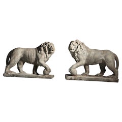 Lions de la famille Médicis, en pierre composite, XXe siècle