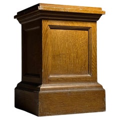 Classic wooden pedestal, 20th century