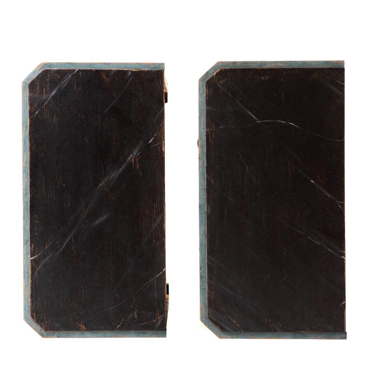 Pair of 19th Century Swedish Gustavian Chests in Blue Tones In Good Condition For Sale In Kastrup, DK