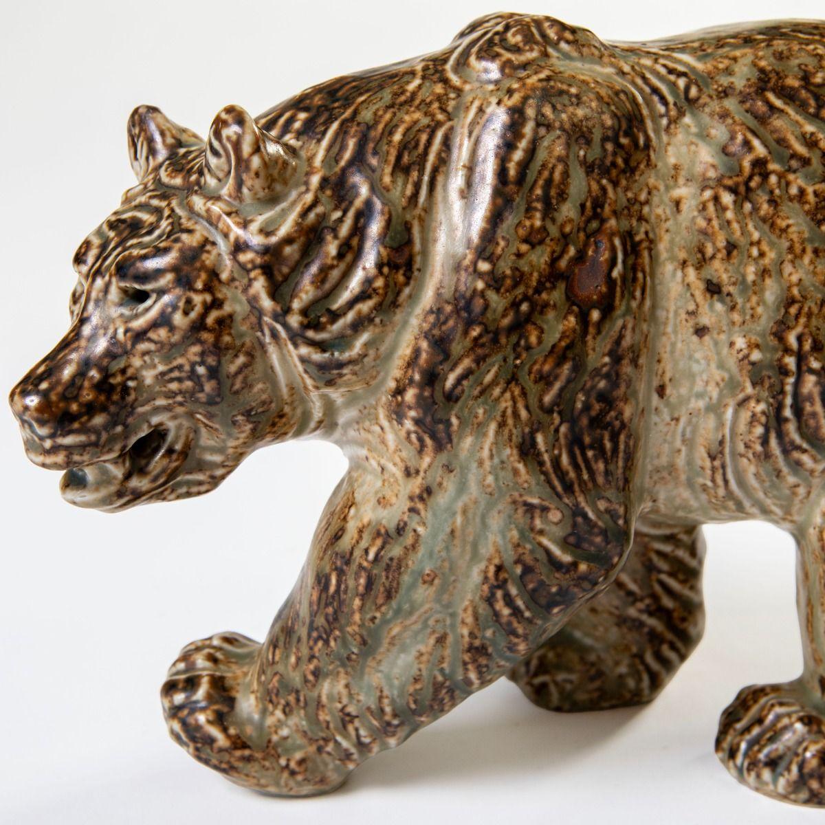 Grès porcellanato Orso in gres di Knud Kyhn per Royal Copenhagen in vendita