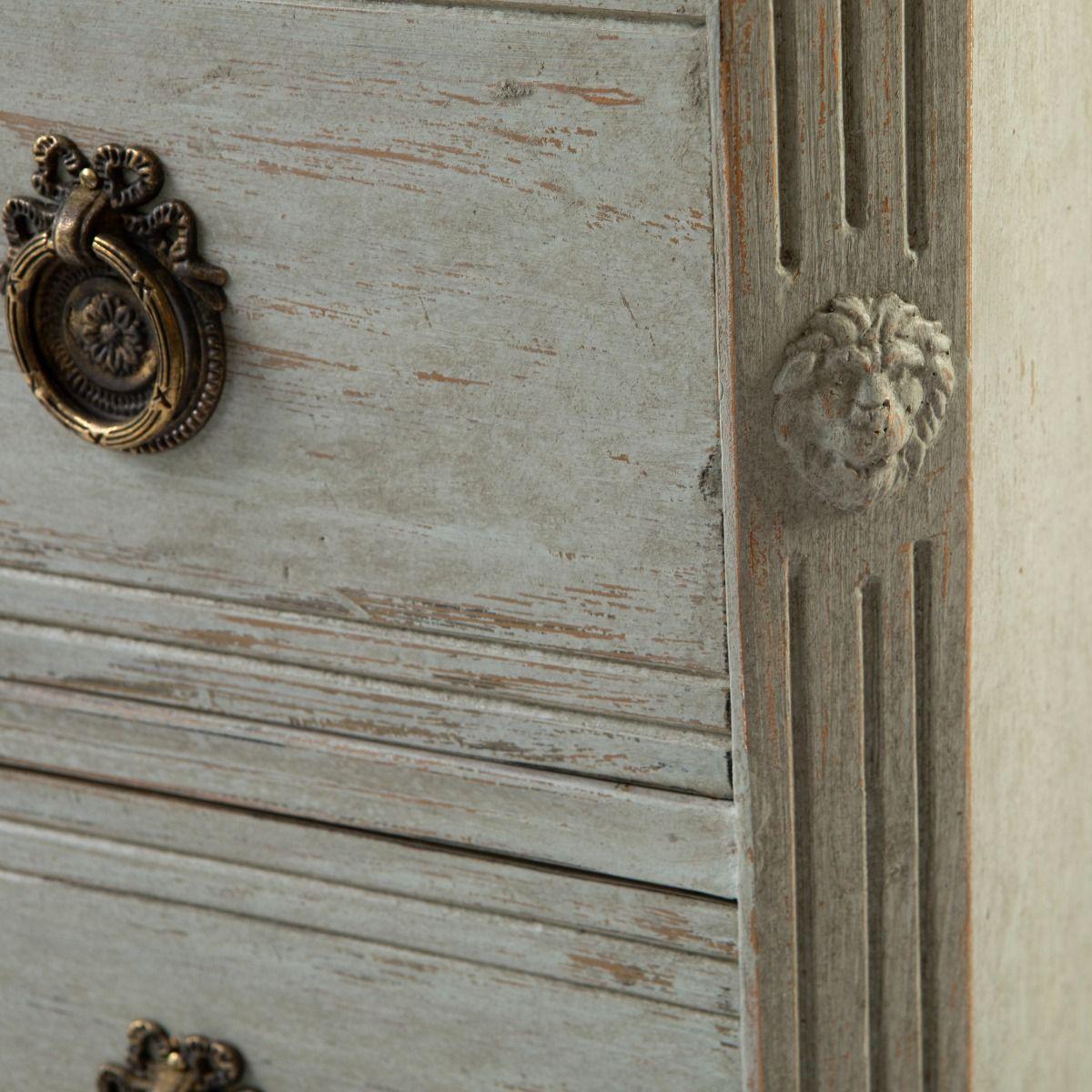 19th Ctr. Swedish Gustavian Chest of Drawers in Light Grey Painted Pine For Sale 2