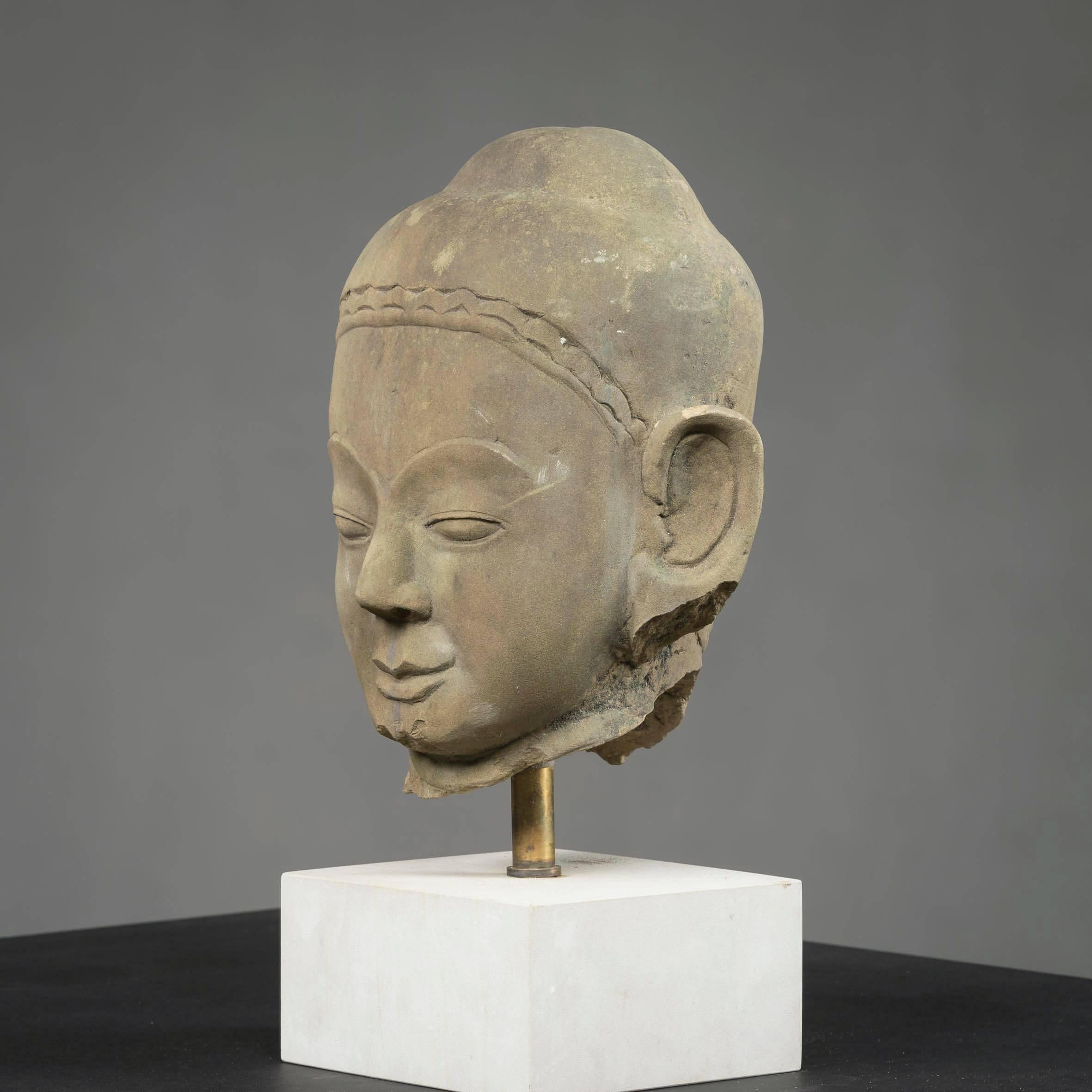 Buddha head in sandstone, Burma 17th-18th century. Untouched original patina.