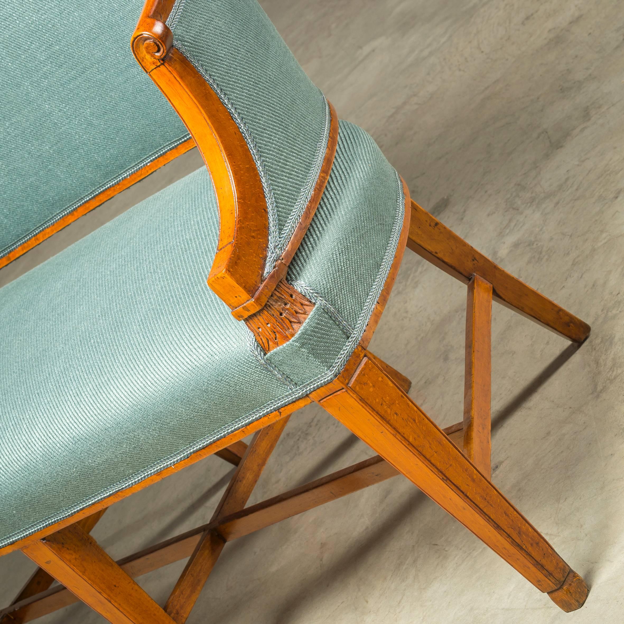 Elegant Louis XVI bench made of fruit wood. Altona 1780-1790 (then part of Denmark, today Germany - a suburb of Hamburg). 

Reupholstered in 'Sahco Hesslein' fabric.