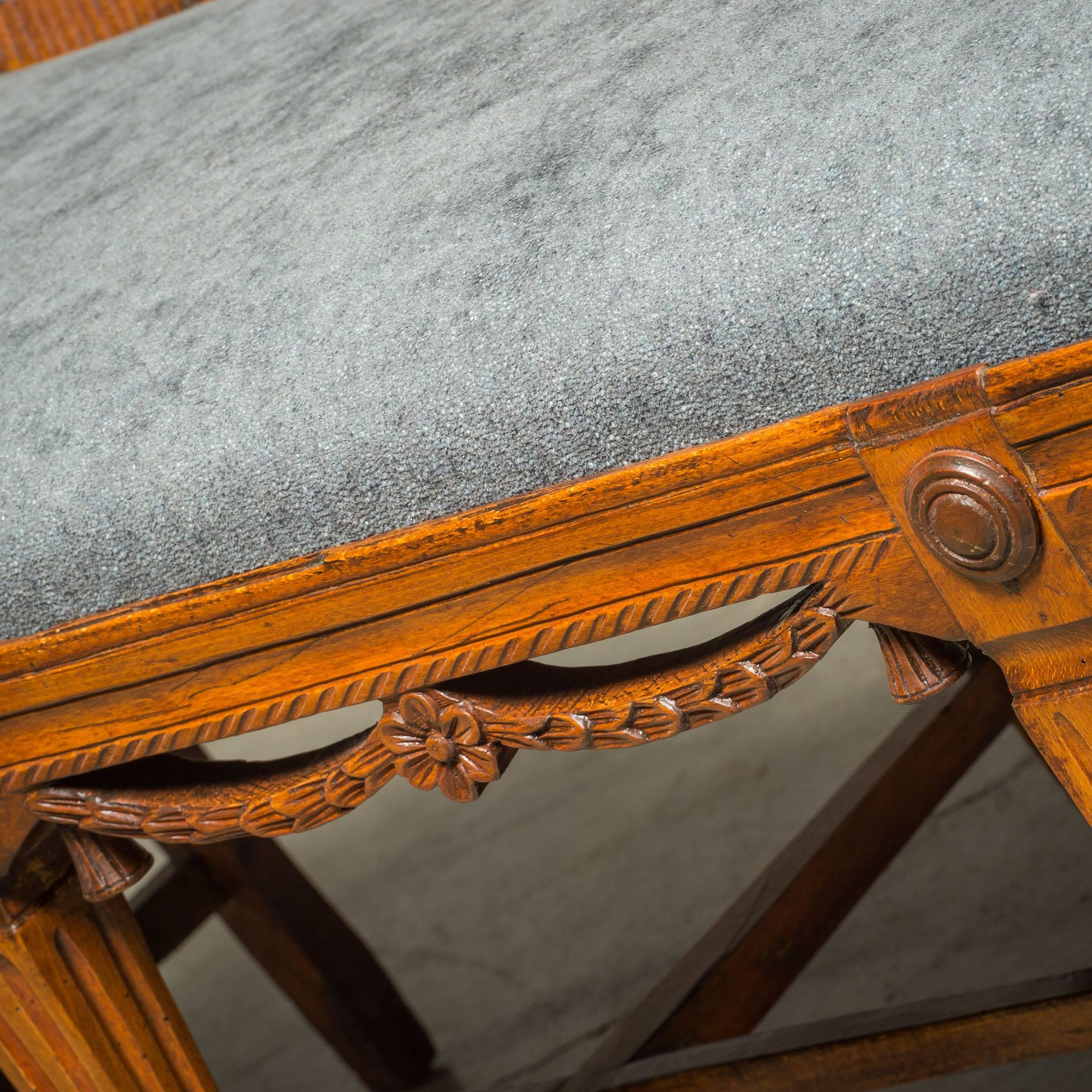 Late 18th Century Reupholstered Louis XVI Bench In Excellent Condition In Kastrup, DK
