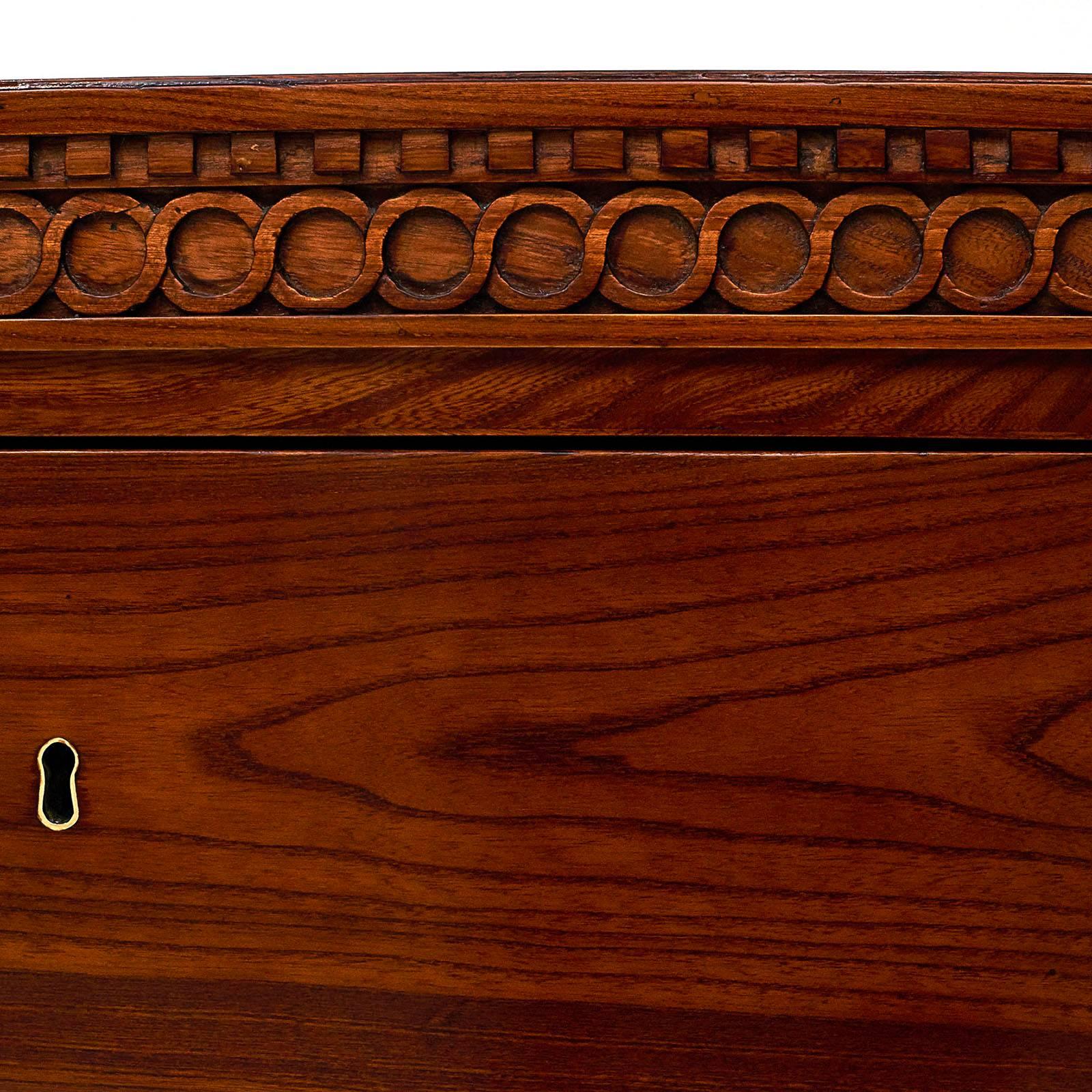 Danish Louis XVI Mahogany Bow-Front Commode, circa 1790 In Excellent Condition In Kastrup, DK