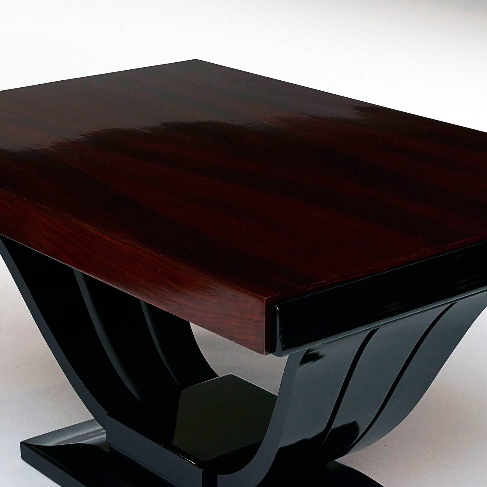 Austrian Art Deco Rosewood and Ebonized Side Table, circa 1920s 1