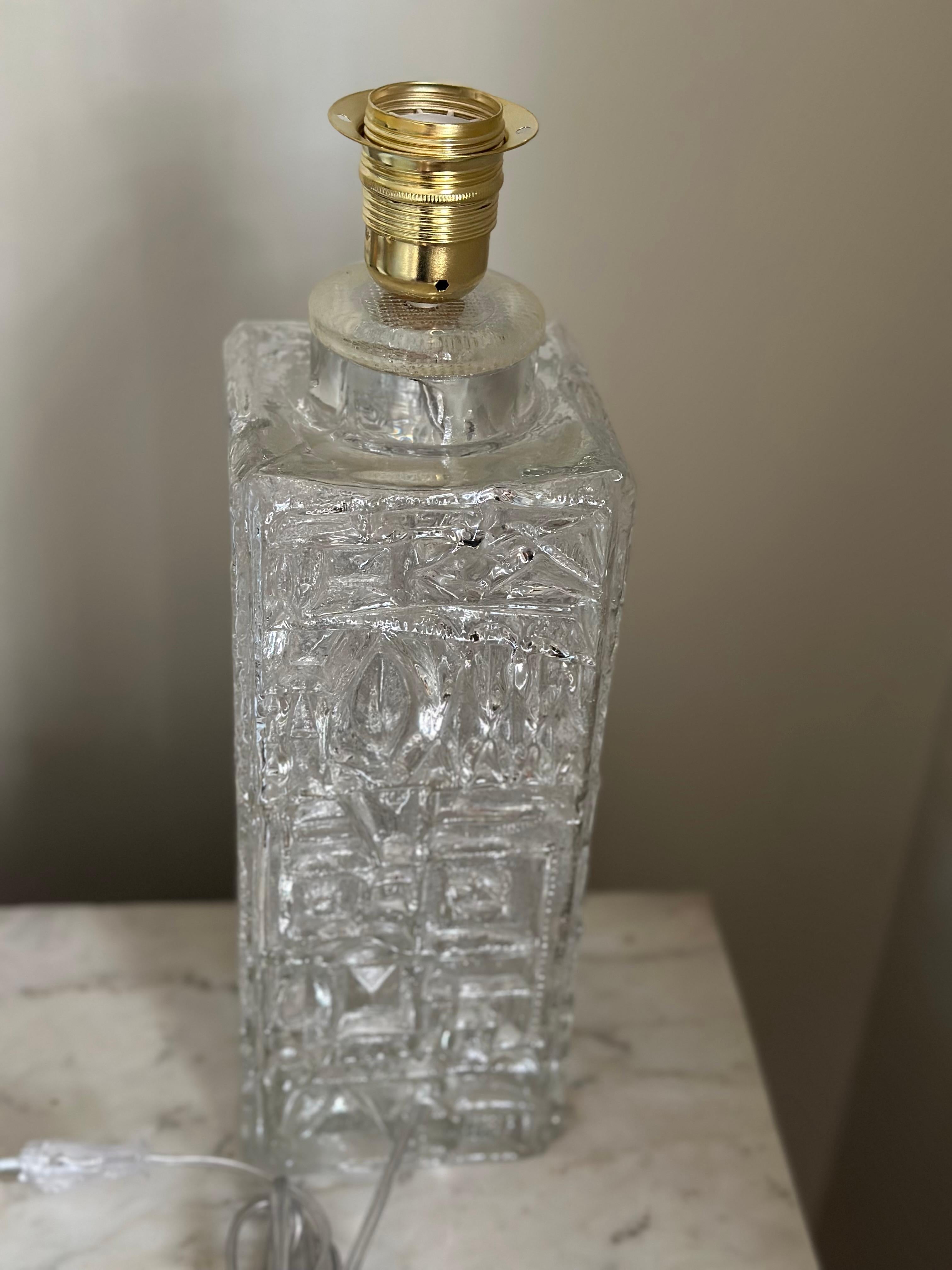 Stilarmatur Lampe de table en verre du milieu du siècle 1960s en vente 1