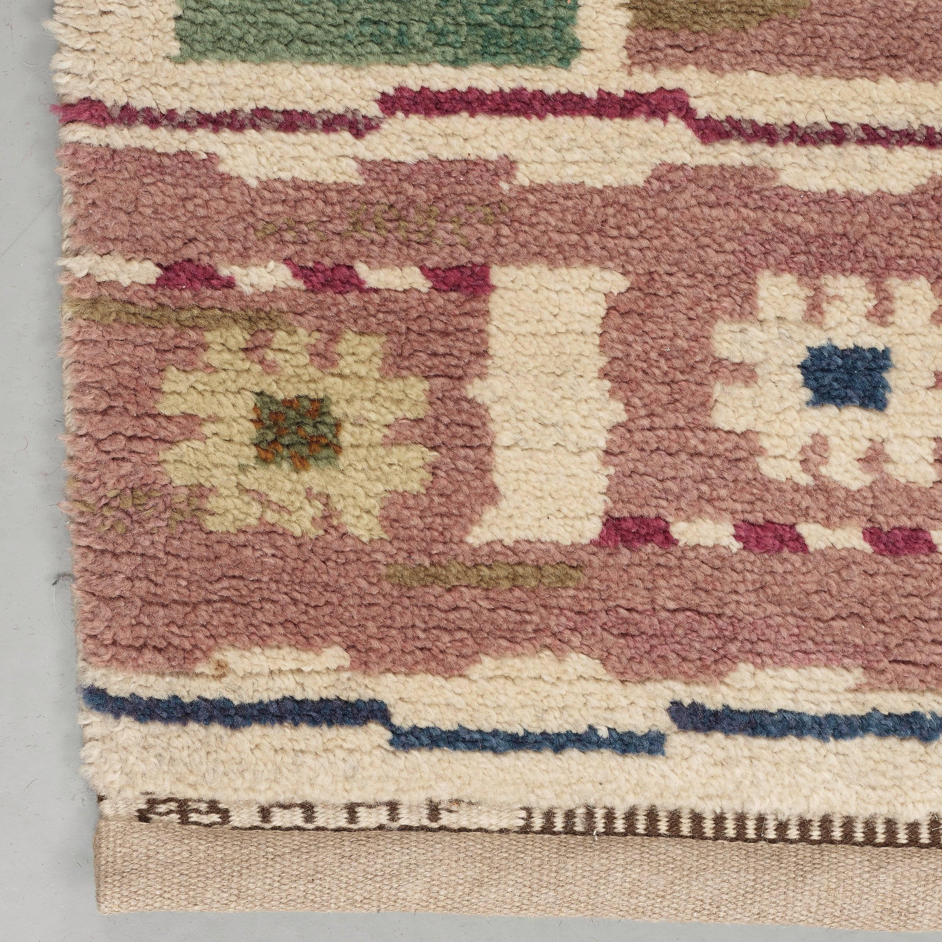 MMF Swedish piled rug In Excellent Condition For Sale In Stockholm, SE