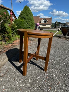 Early Gus Stickley Table W7558