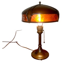 Antique ROYCROFT Table lamp with Mica SIGNED Stickley era W8455