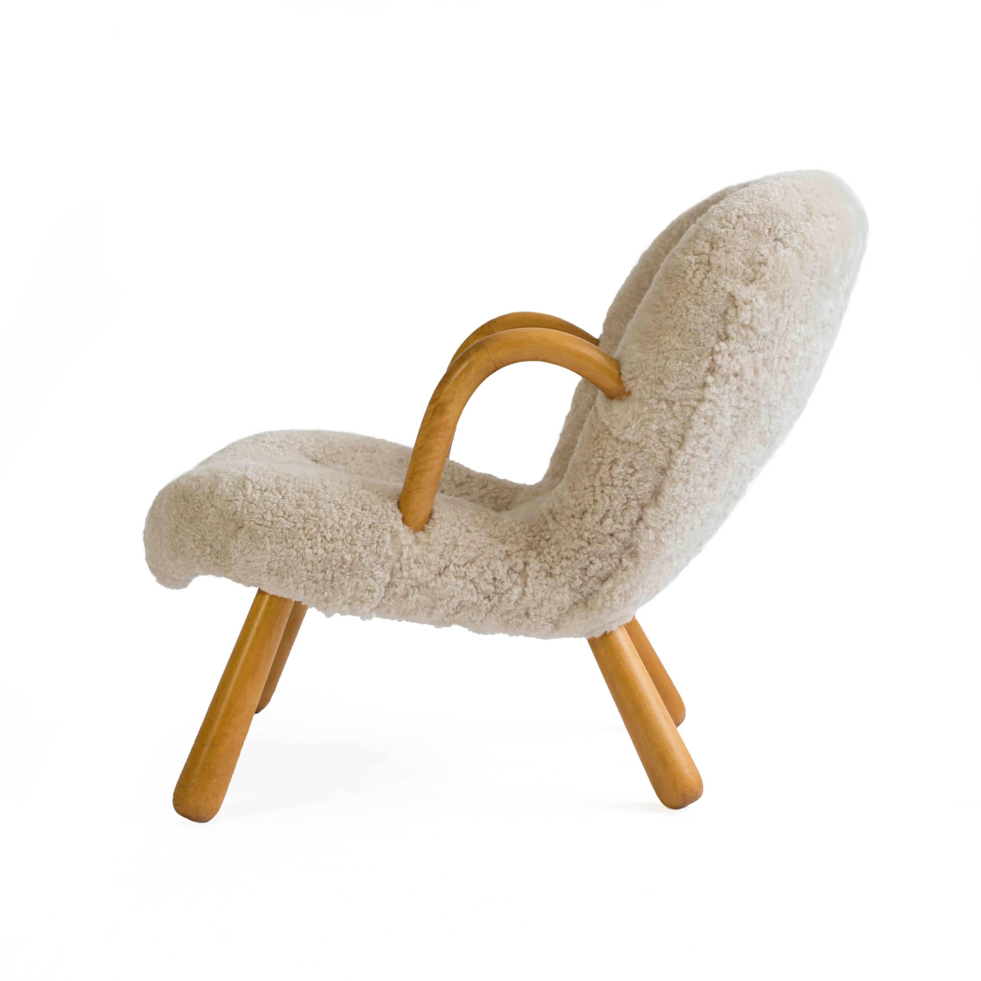 Scandinavian Modern Phillip Arctander Clam Chair