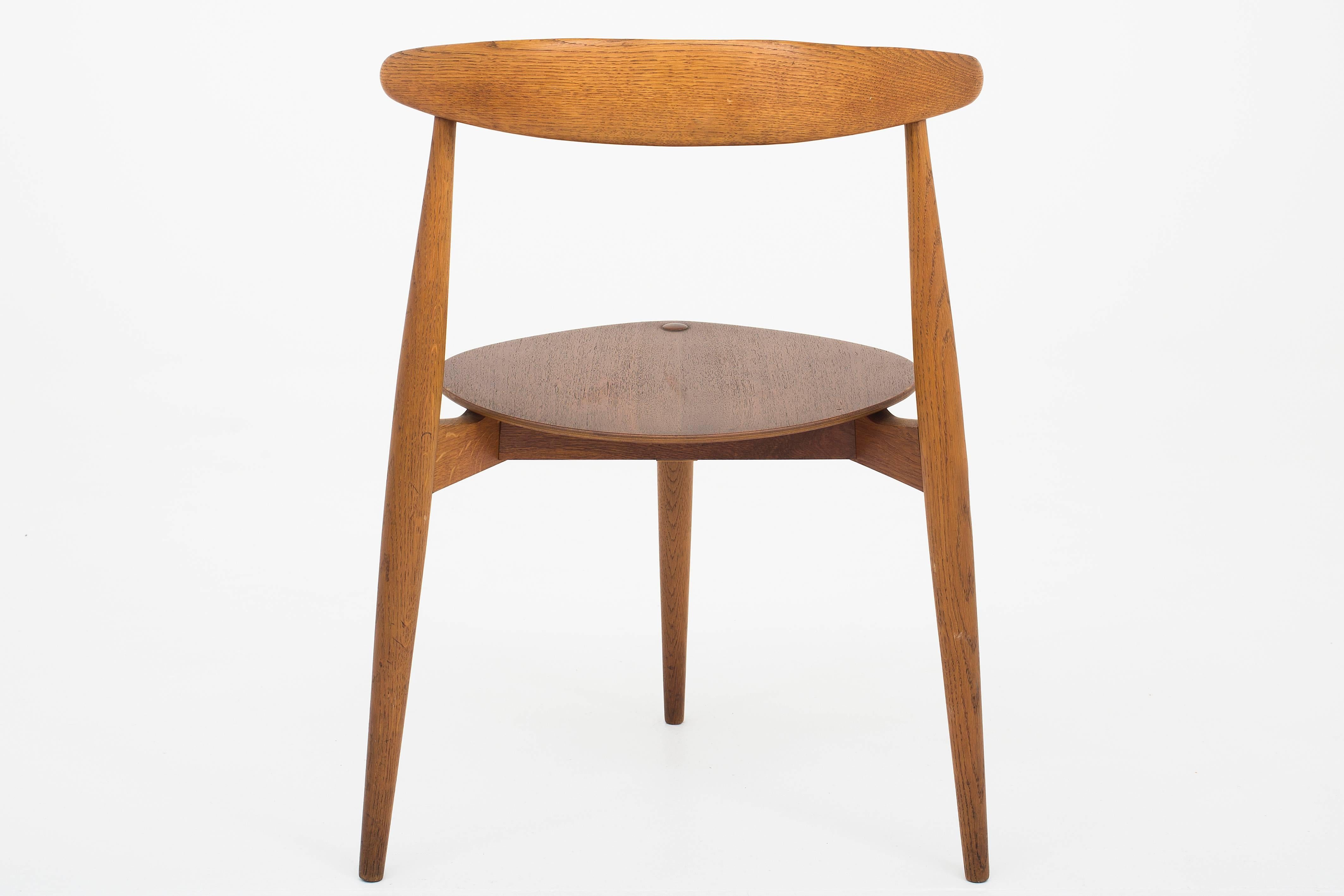 hans wegner heart chair