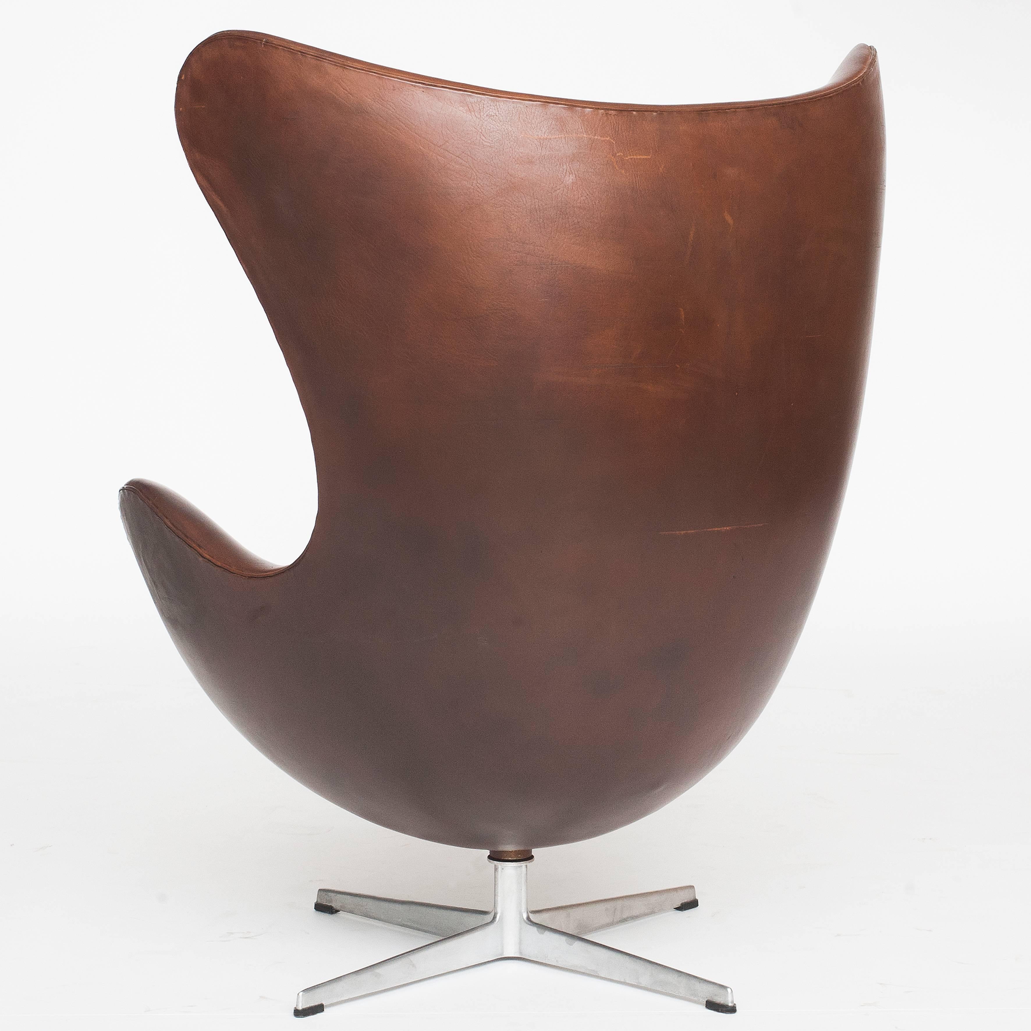 Mid-Century Modern The Egg chair