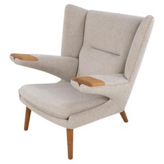 AP 69 – Rare 'Mega Papa Bear chair' by Hans J. Wegner