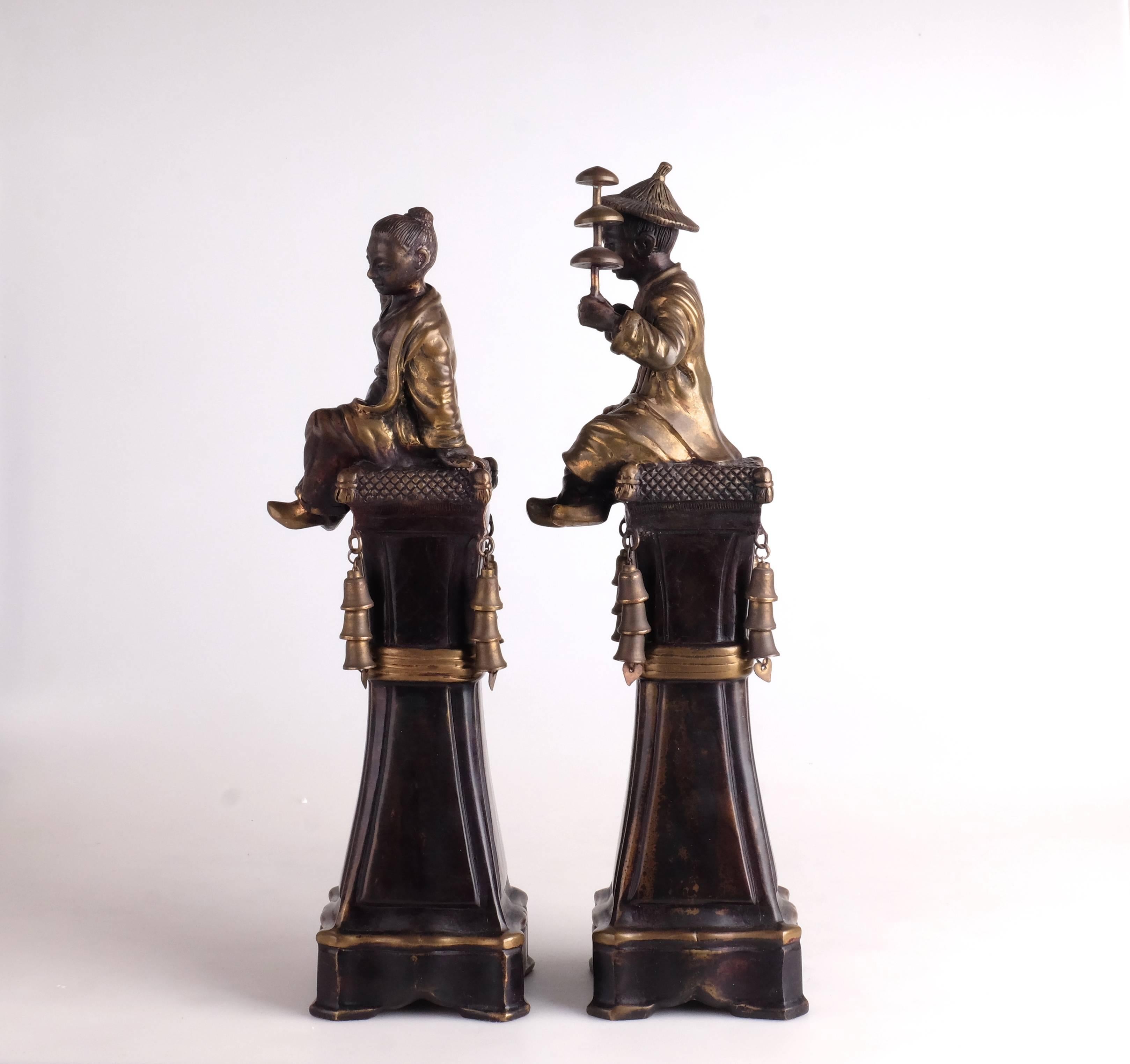 Pair of Chinese Figures in Bronze from the 1940s, Italy In Good Condition In Sint Annaland, NL
