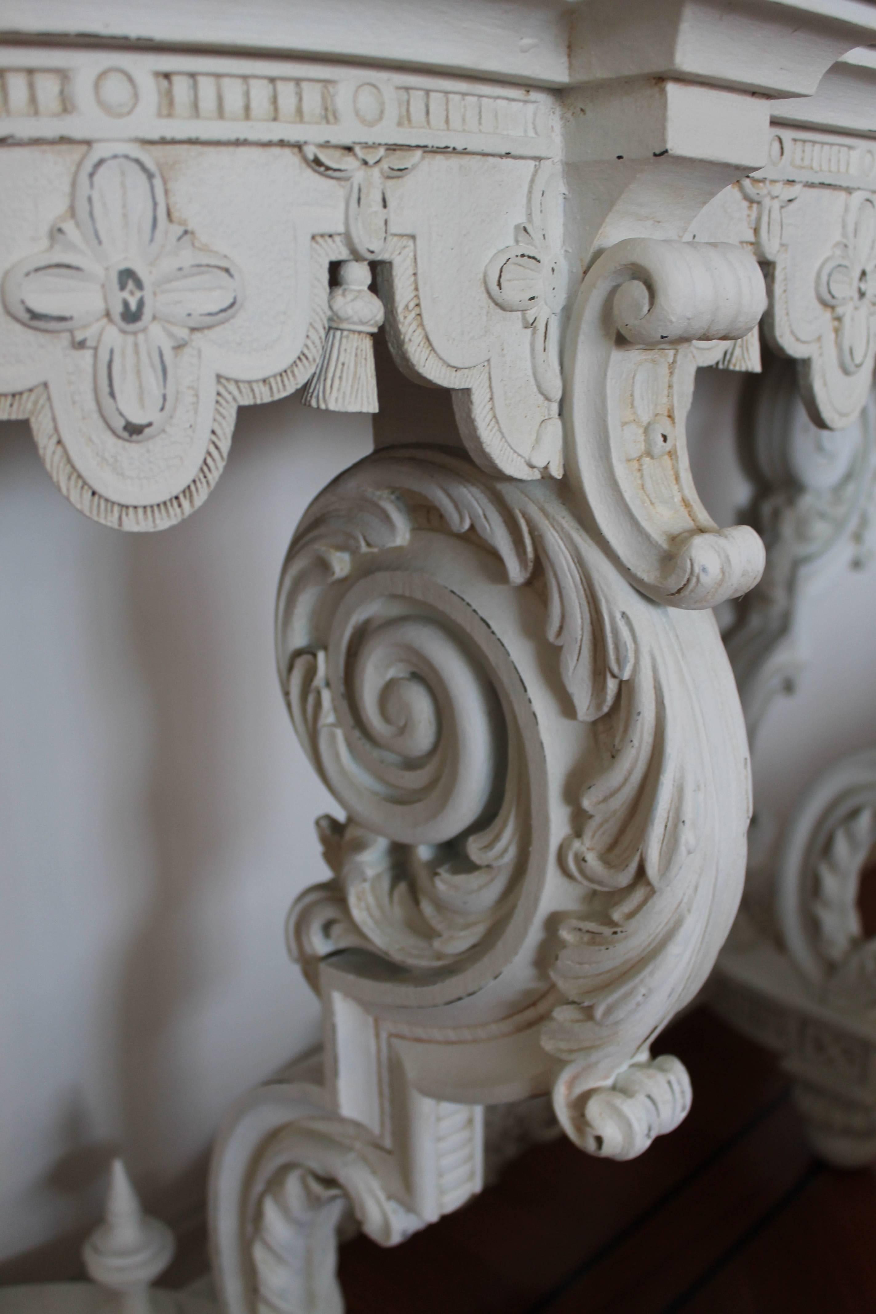 Hand-painted white console in Rococo style, France, 19th century.