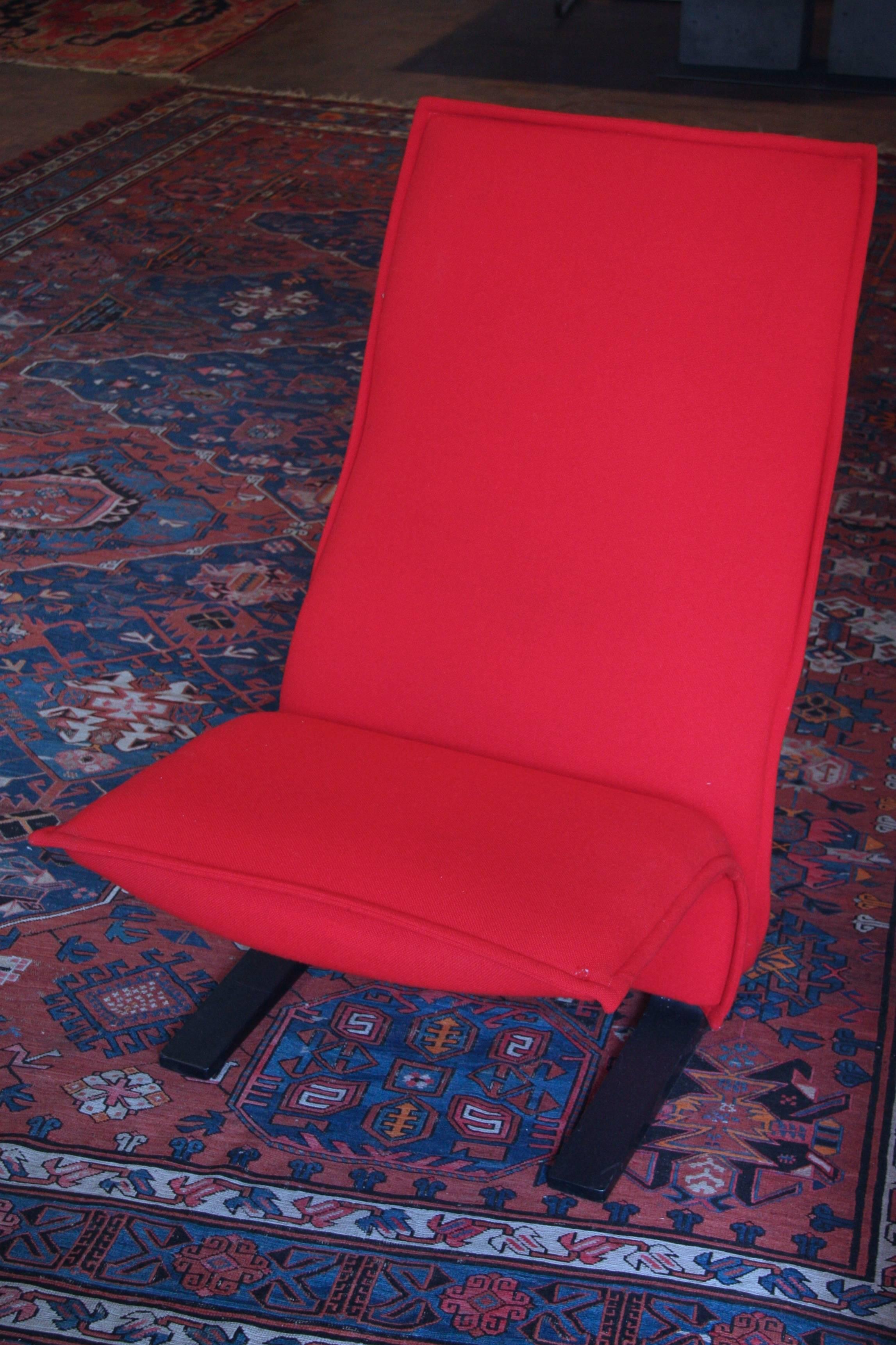 'Concorde' lounge chair by Pierre Paulin for Artifort.
Original fabric (wool).
