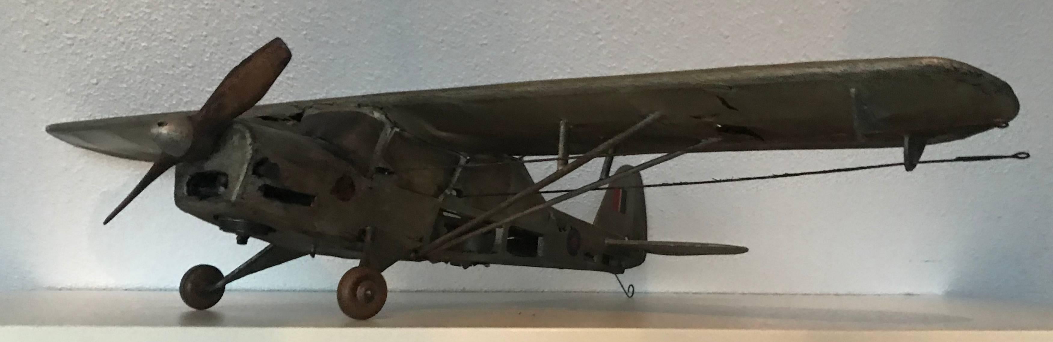 Airplane Model In Fair Condition For Sale In Sint Annaland, NL