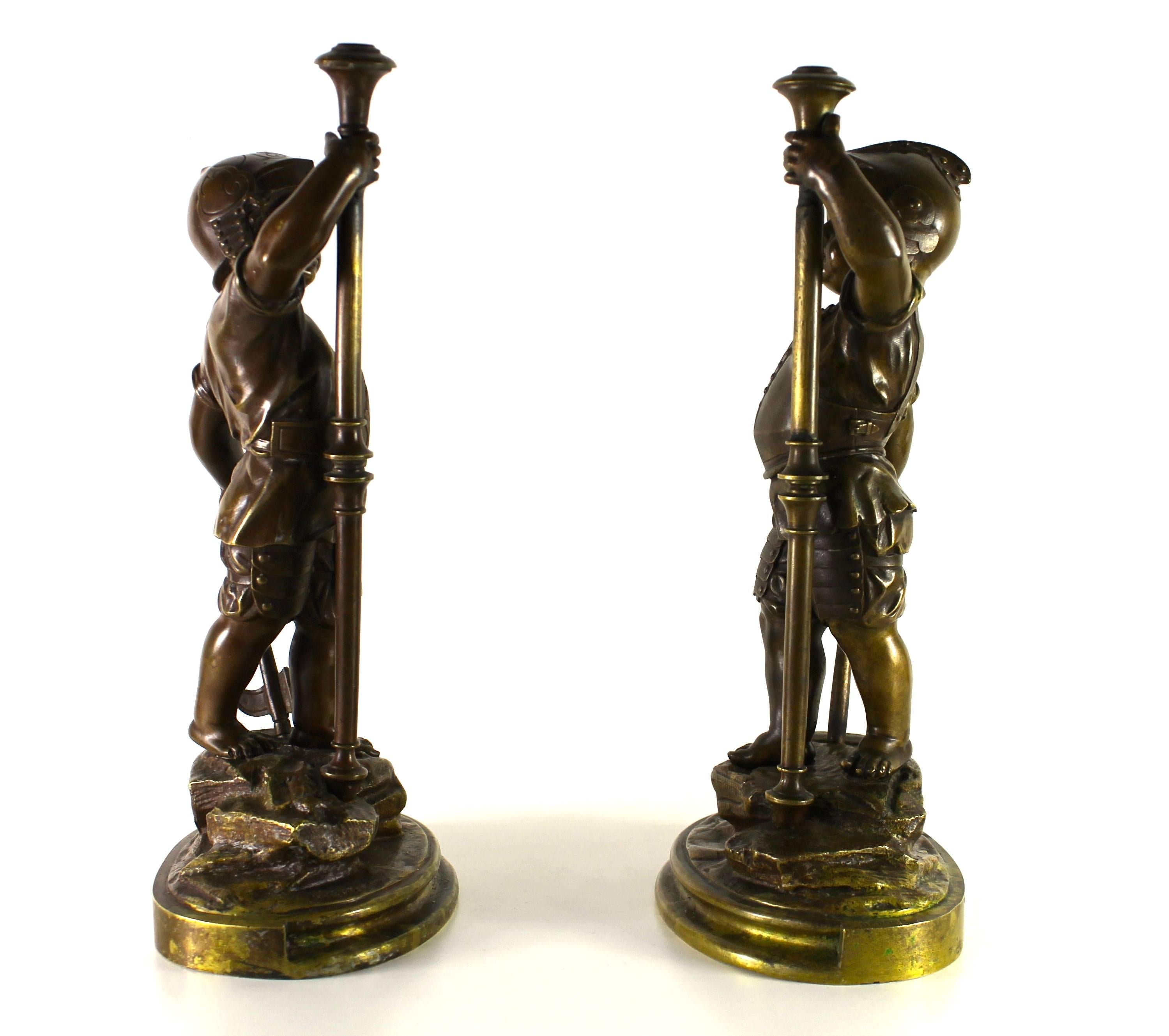 French Pair of Warrior Putti in Bronze, 19th Century For Sale
