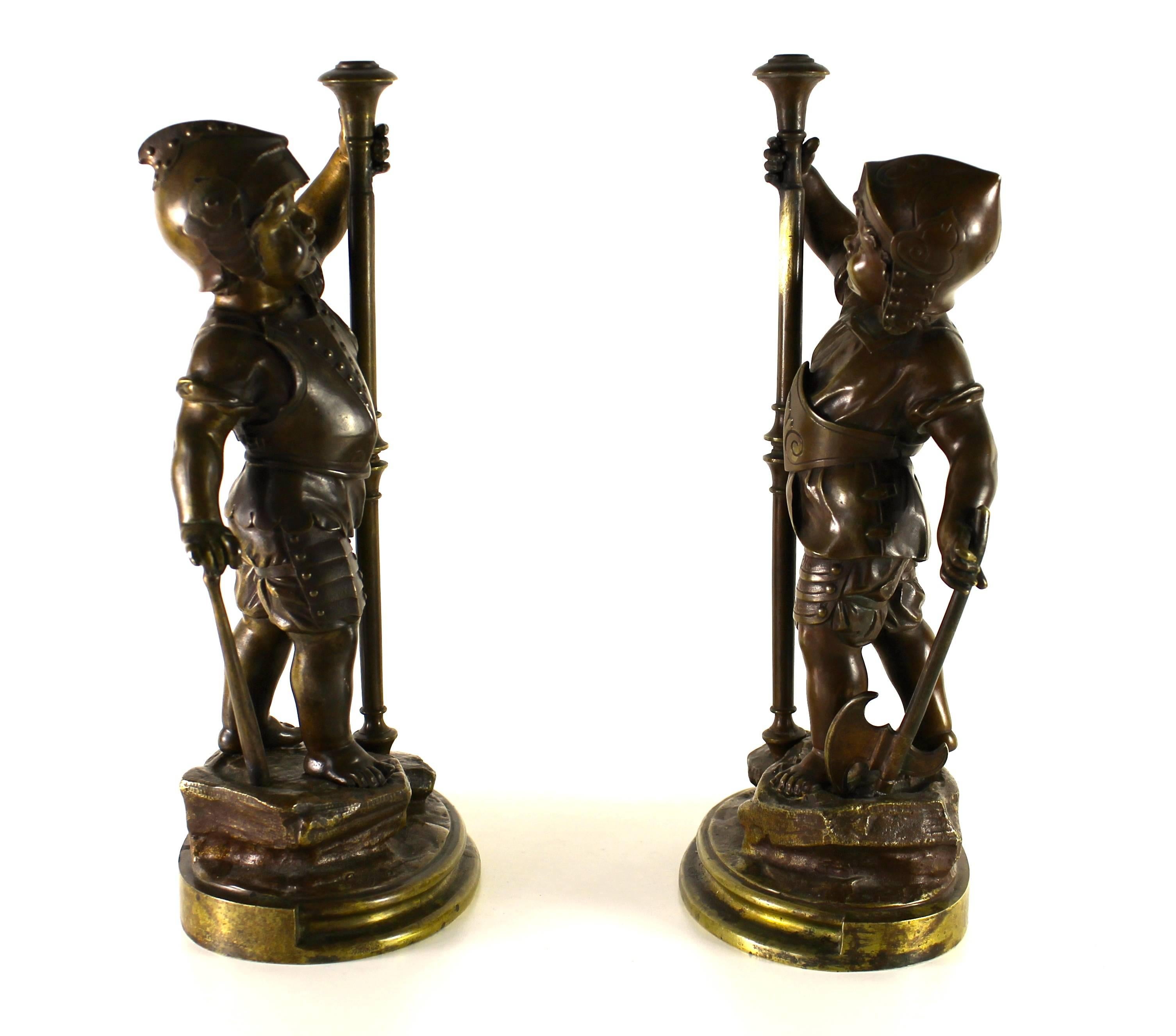 Hand-Crafted Pair of Warrior Putti in Bronze, 19th Century For Sale