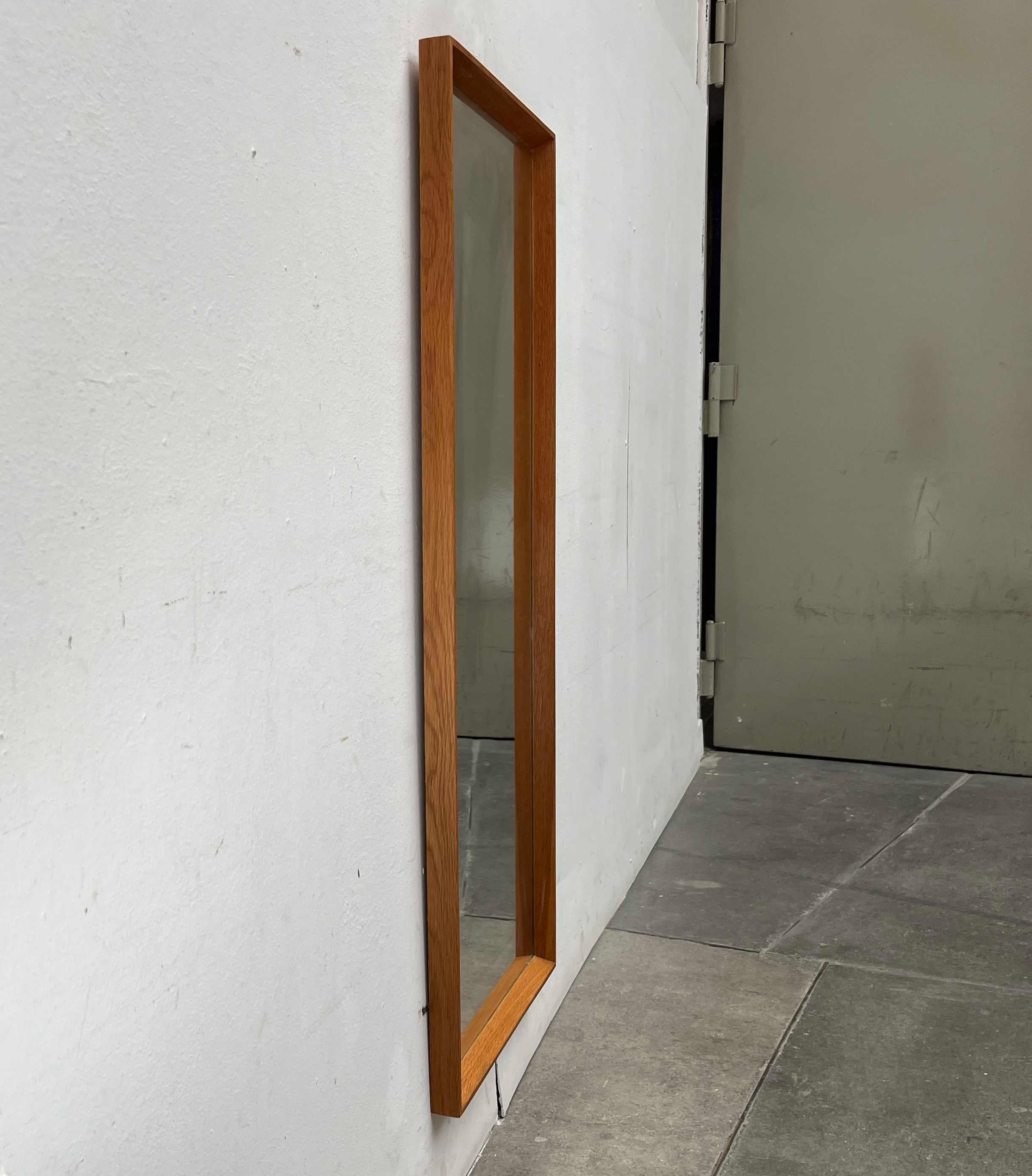 Miroir mural en teck danois moderne du milieu du siècle, années 1960 en vente 3