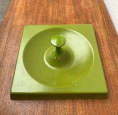 Appendiabiti da parete Quadro verde oliva in stile Mid-Century Modern “Space Age” di Schönbuch, anni ’70