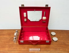 Vetrina per specchio da toeletta in stile Mid-Century Modern tedesco "Red Beauty", anni '60