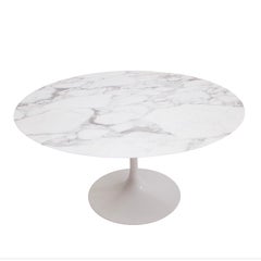 Knoll Studio Eero Saarinen 54-Inch Calacatta Marble Tulip Dining Table