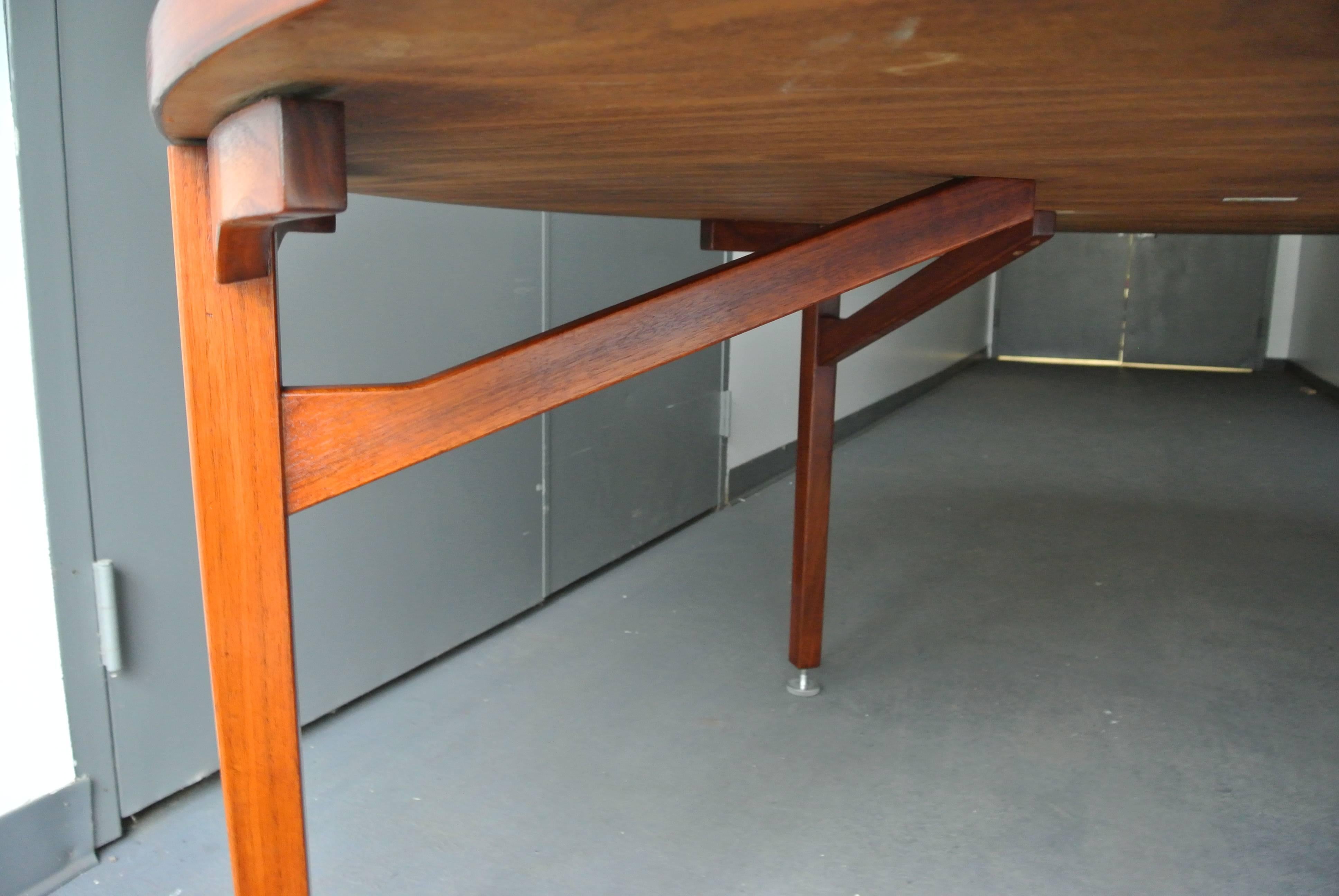 American Dining Table by Jens Risom For Sale
