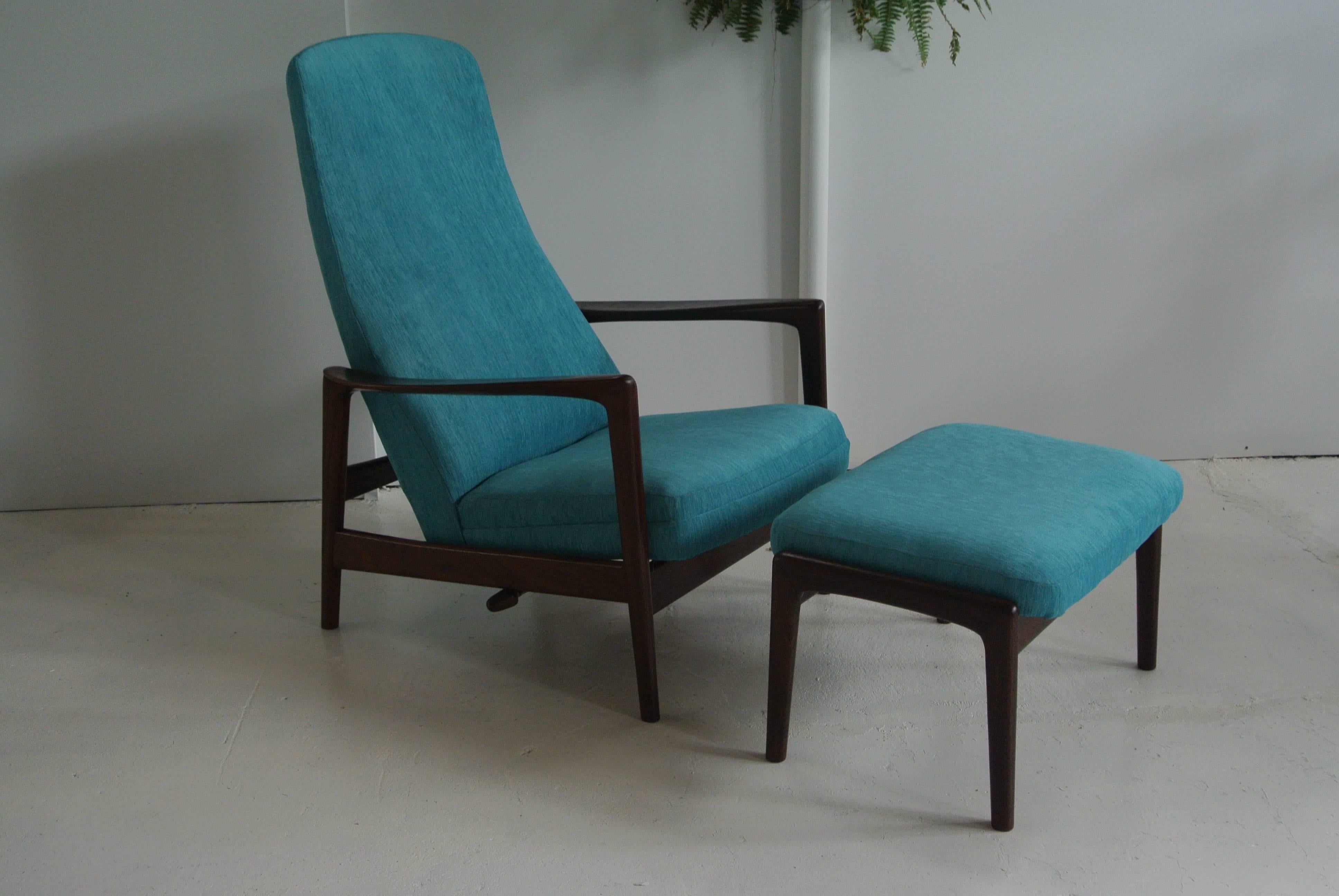 Beautiful newly refinished reclining lounge chair in teak by Alf Svensson for DUX of Sweden. The chair reclines to three settings and the ottoman cushions inclines. Cushions and upholstery are new.