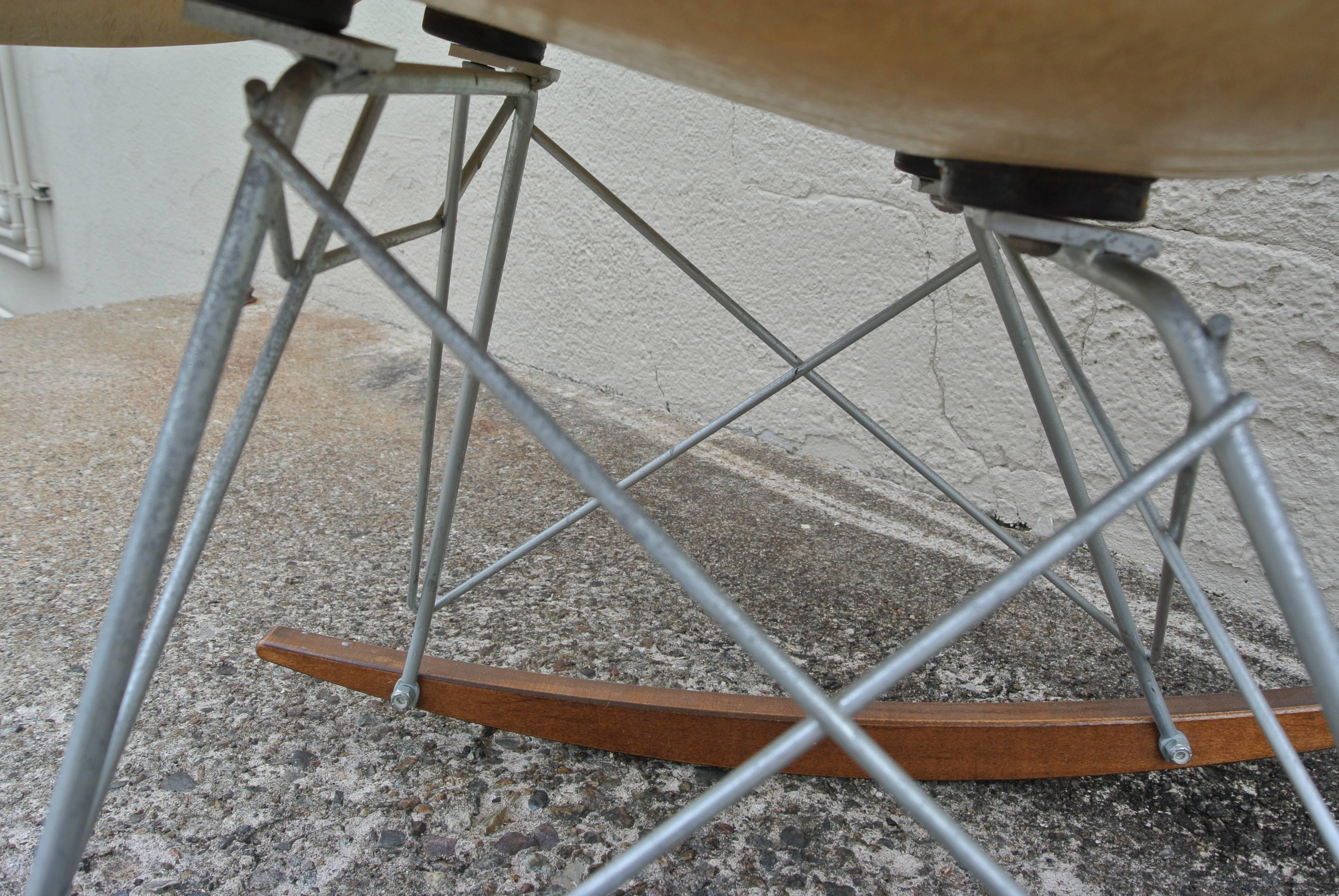 20th Century Zenith RAR Rocker by Charles & Ray Eames For Sale