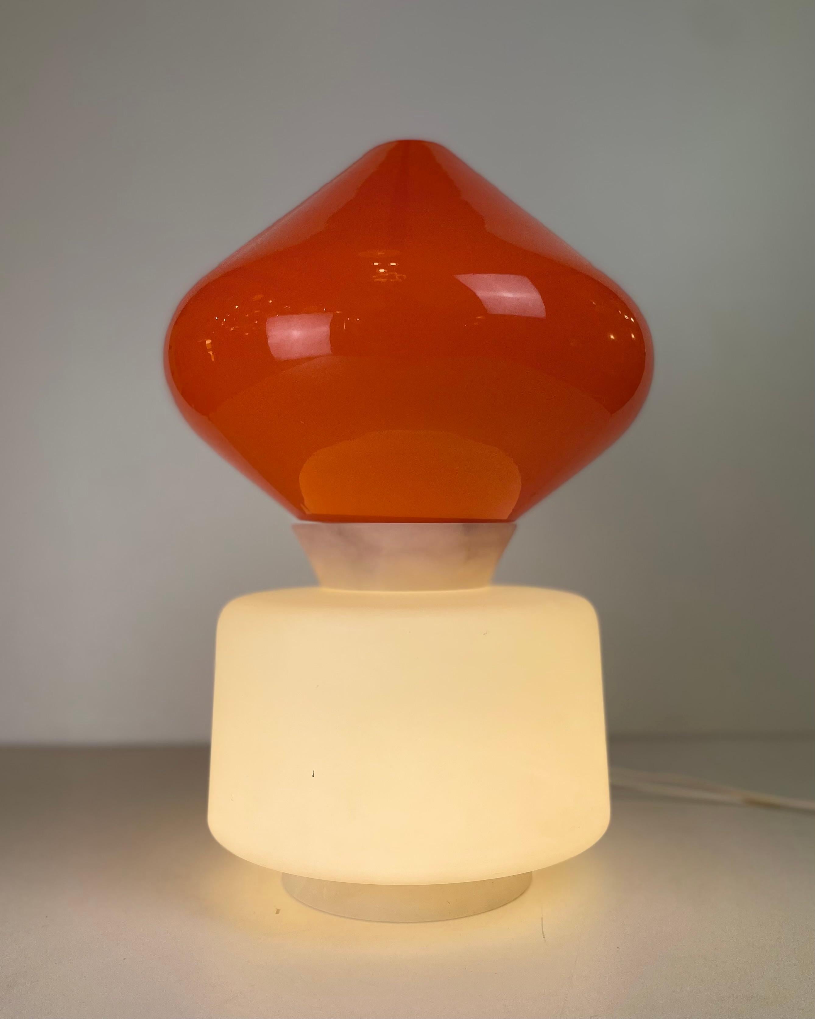 Murano & Alabaster Table Lamp in the style of C. Nason, 1960s In Good Condition For Sale In Brussel, BE