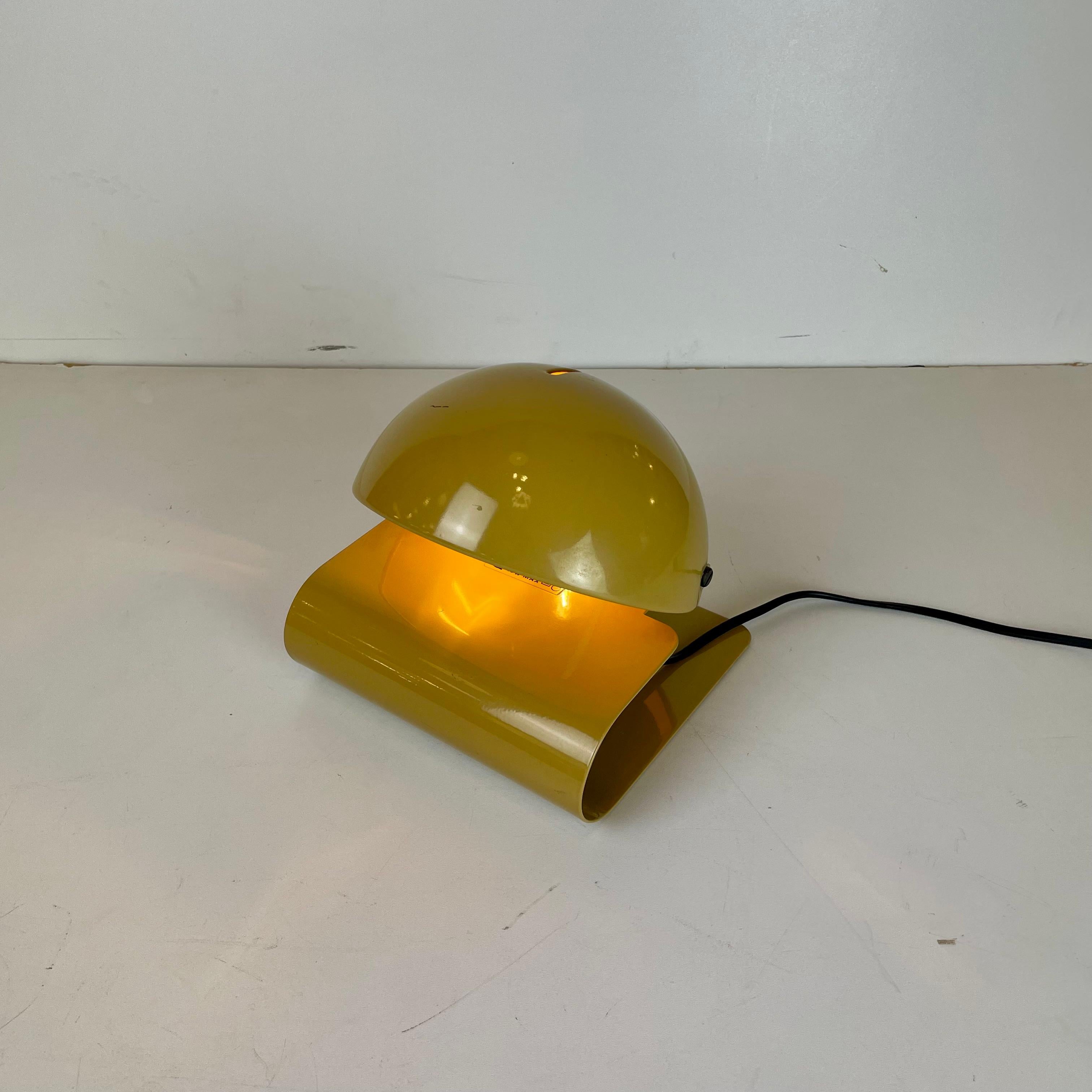 Bugia, Table Lamp by G. Gormio for IGuzzini, 1970s In Good Condition In Brussel, BE