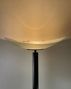 Tebe, lampada da terra di Ernesto Gismondi per Artemide, Italia, anni ’80