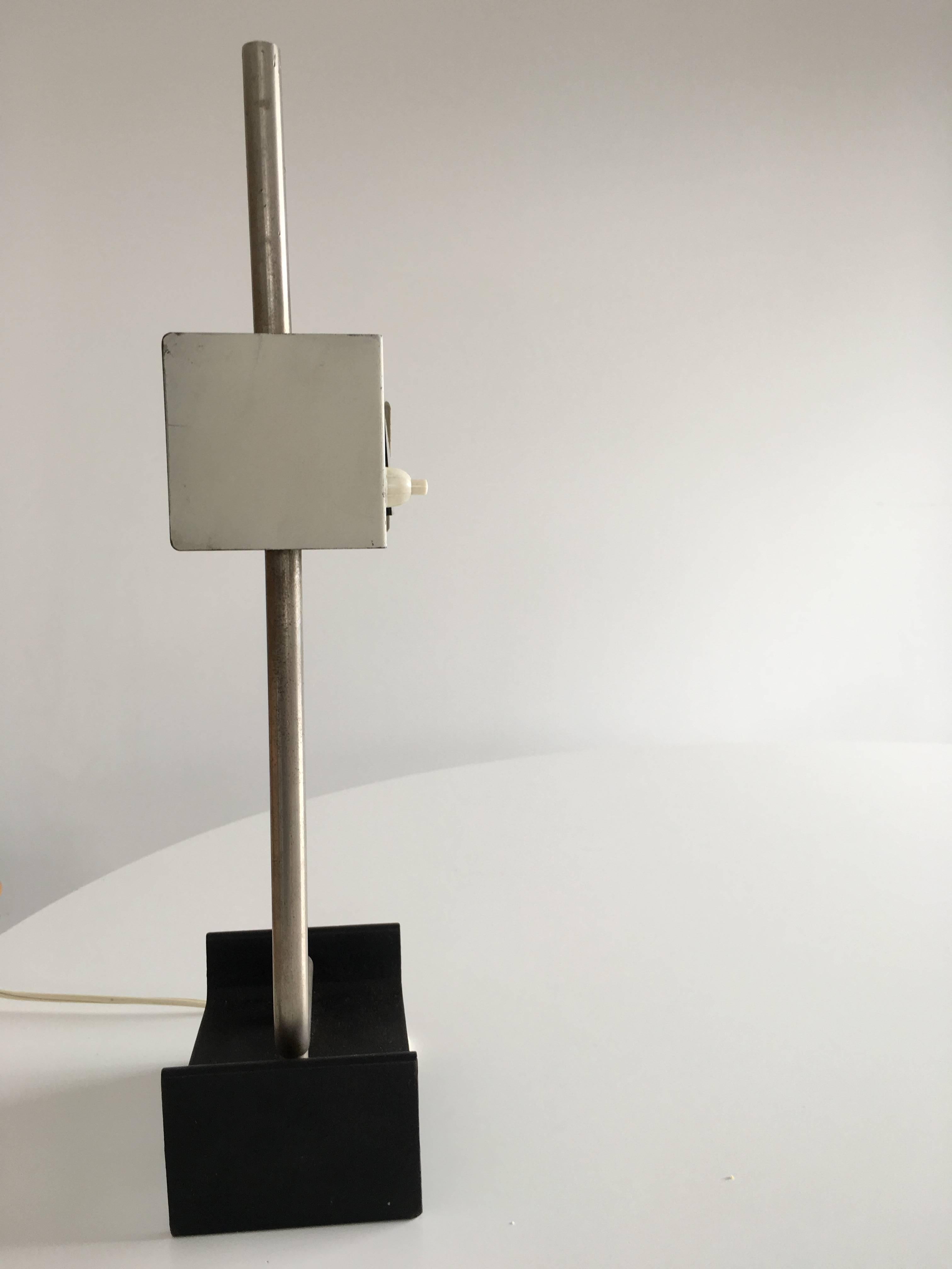Mid-Century Modern Lampe de bureau cubique de Studio Reggiani en vente