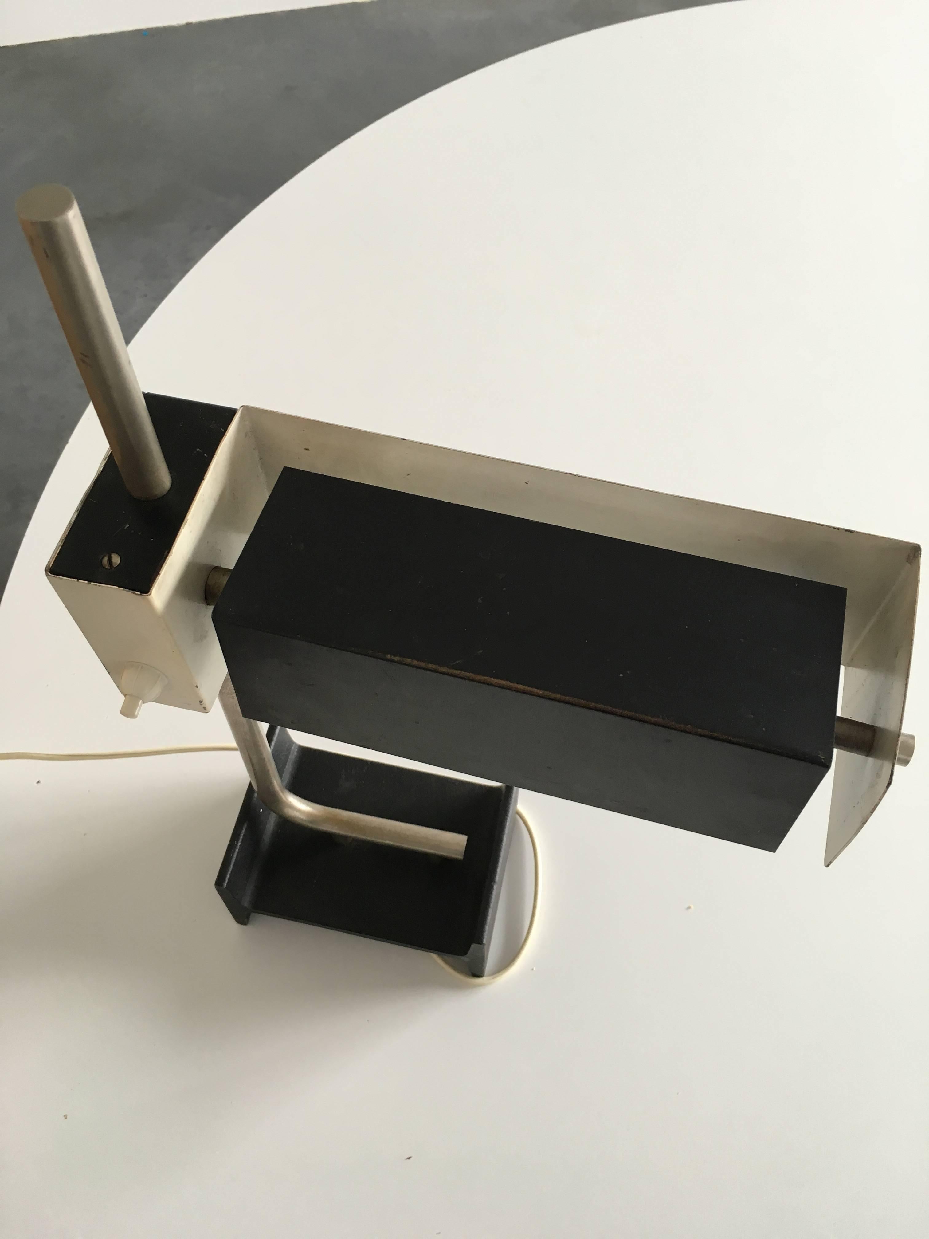 Cubic-Schreibtischlampe von Studio Reggiani (Gemalt) im Angebot