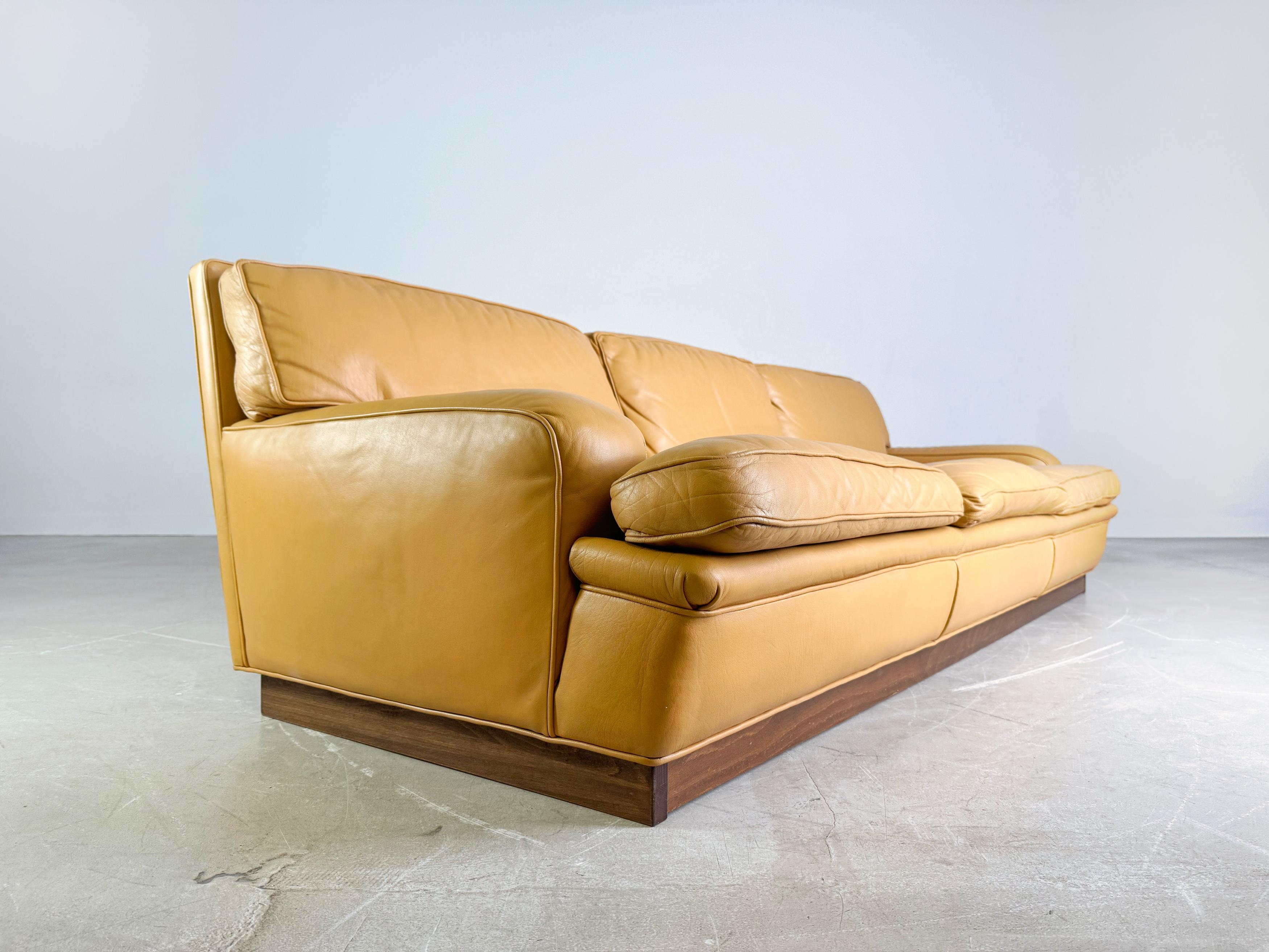 Original Midcentury Dreisitzer Sofa Couch Arne Norell Mexico Leder Bon état - En vente à Berlin, DE