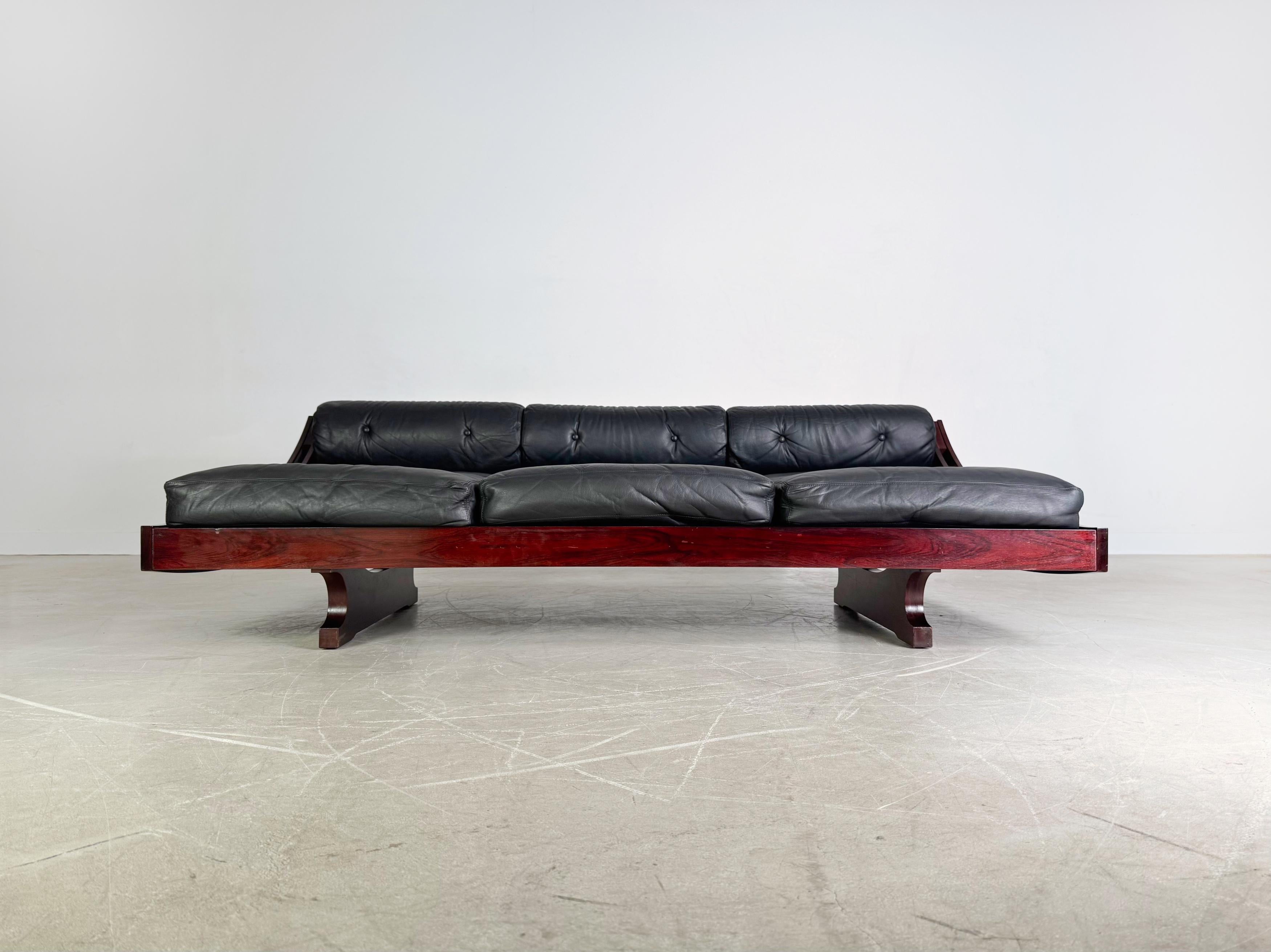 Luigi Sormani Sofá-cama GS195 Sofá-cama de mediados de siglo Gianni Stogia Moderno de mediados de siglo en venta