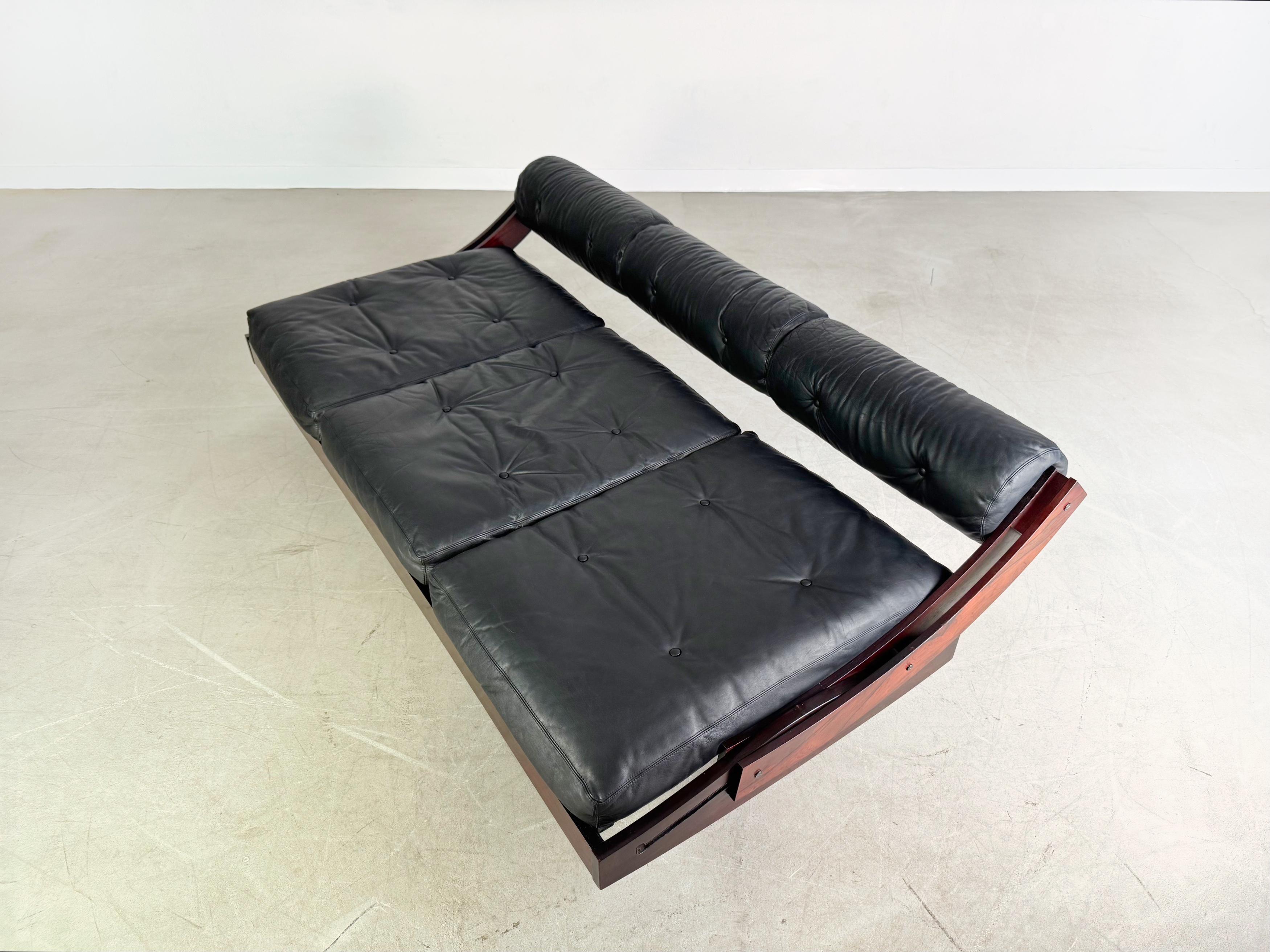 Luigi Sormani Sofá-cama GS195 Sofá-cama de mediados de siglo Gianni Stogia mediados del siglo XX en venta