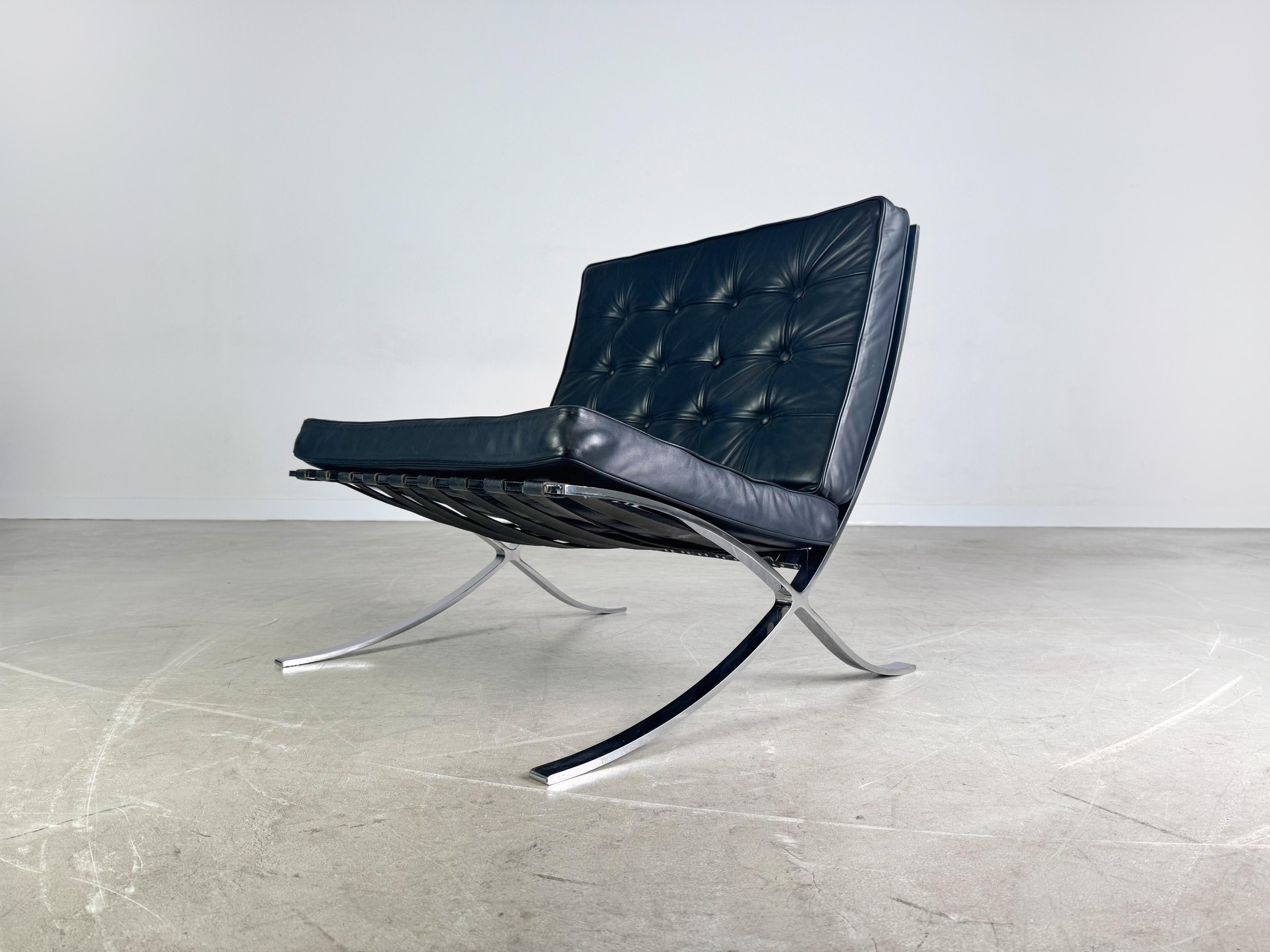 Original Knoll Intenational Barcelona Stuhl Mies van der Rohe II im Zustand „Gut“ im Angebot in Berlin, DE
