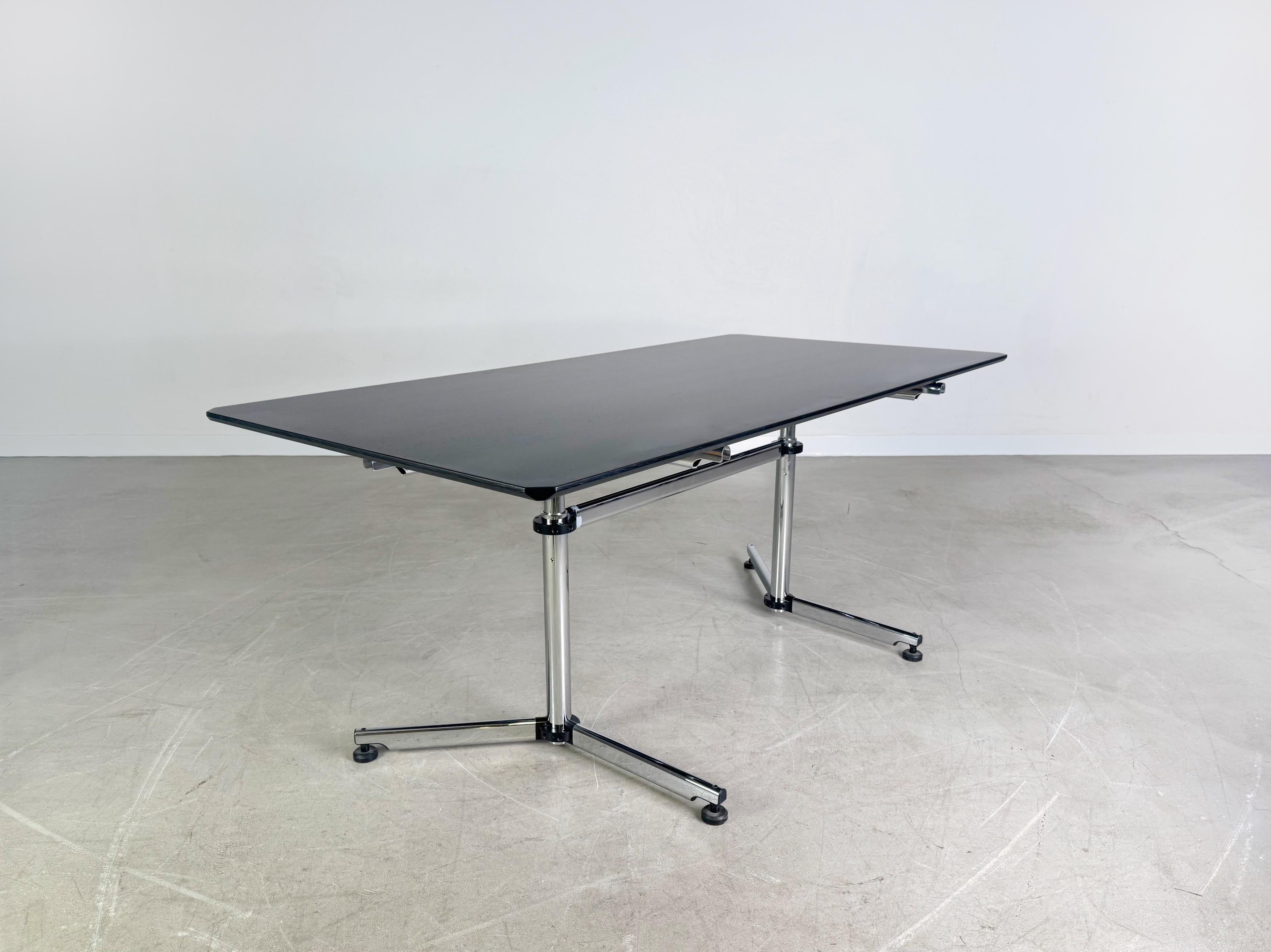 25x Original USM Haller Schreibtisch Kitos M Plus schwarz Eiche For Sale 5