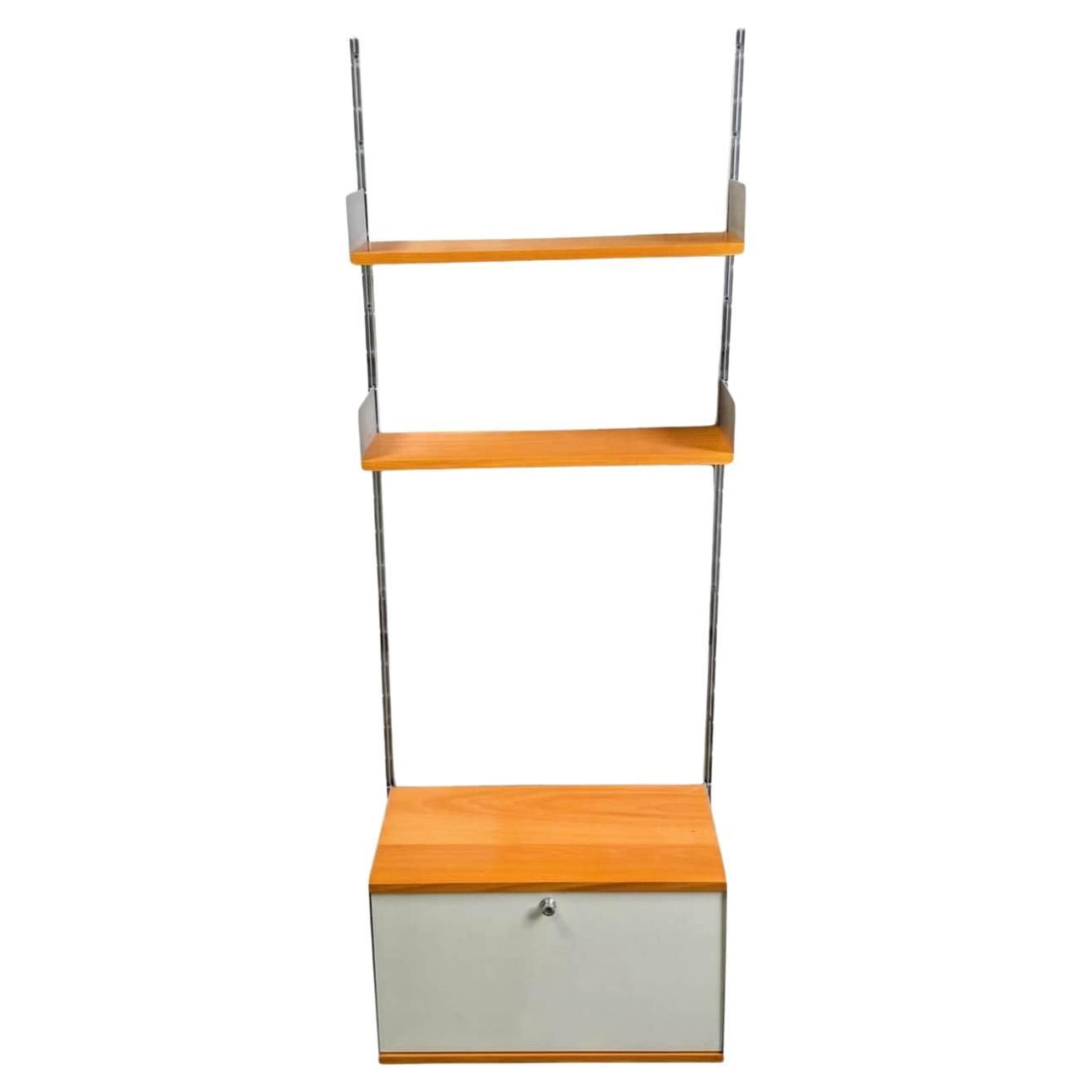 Dieter Rams Wandregal 606 Vitsoe Holz schmal Design Bauhaus