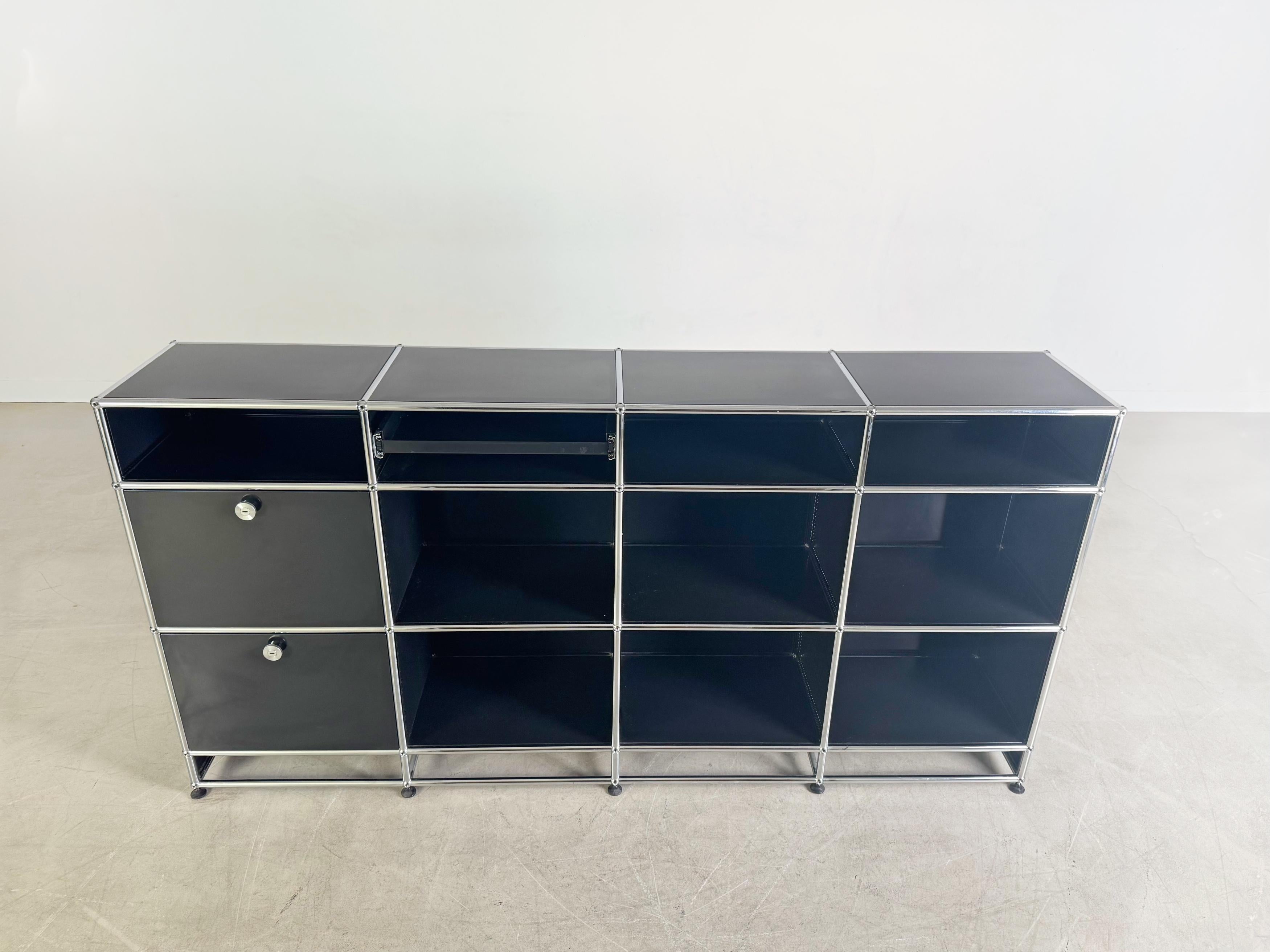 Mid-Century moderno Credenza originale Usm Haller 4x4 Kommode Design Regal schwarz in vendita