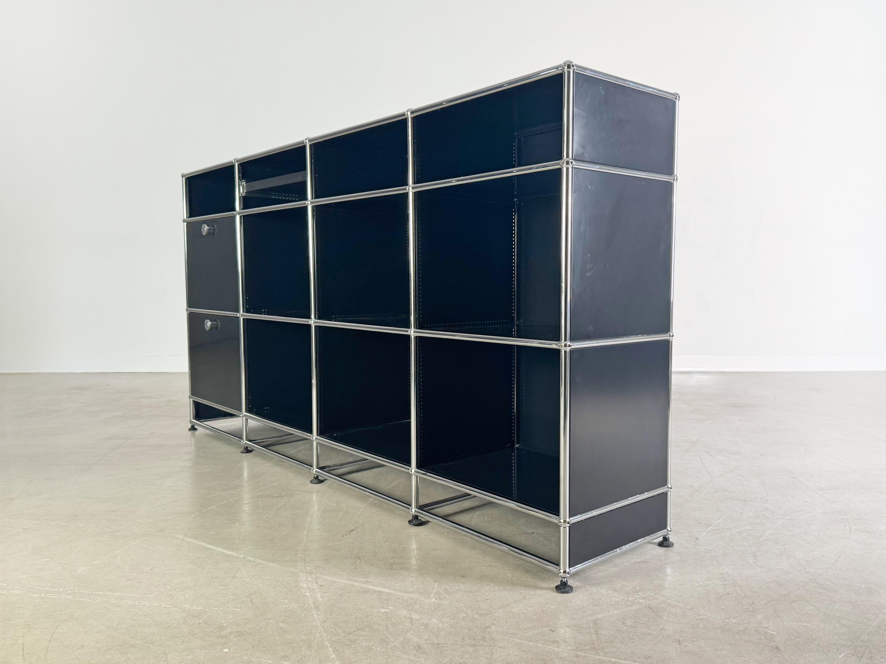 Credenza originale Usm Haller 4x4 Kommode Design Regal schwarz In condizioni buone in vendita a Berlin, DE