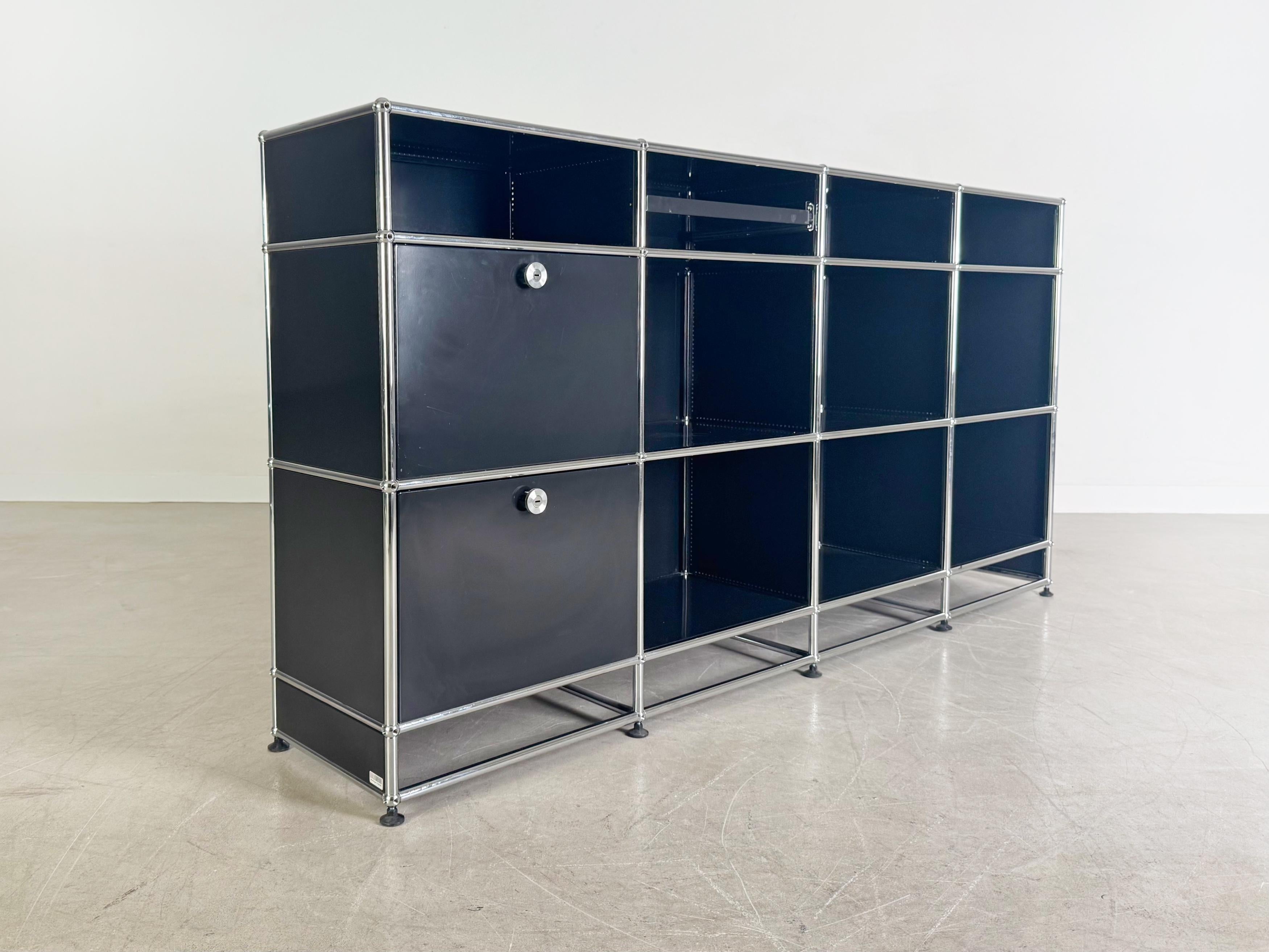 Svizzero Credenza originale Usm Haller 4x4 Kommode Design Regal schwarz in vendita